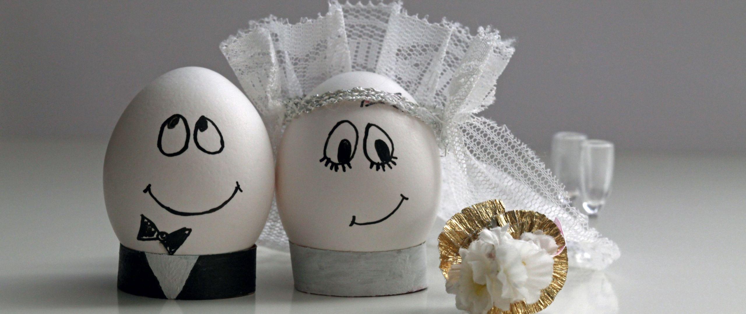 2560x1080 Download wallpaper 2560x1080 eggs, wedding, easter, decoration, couple dual wide 1080p HD background