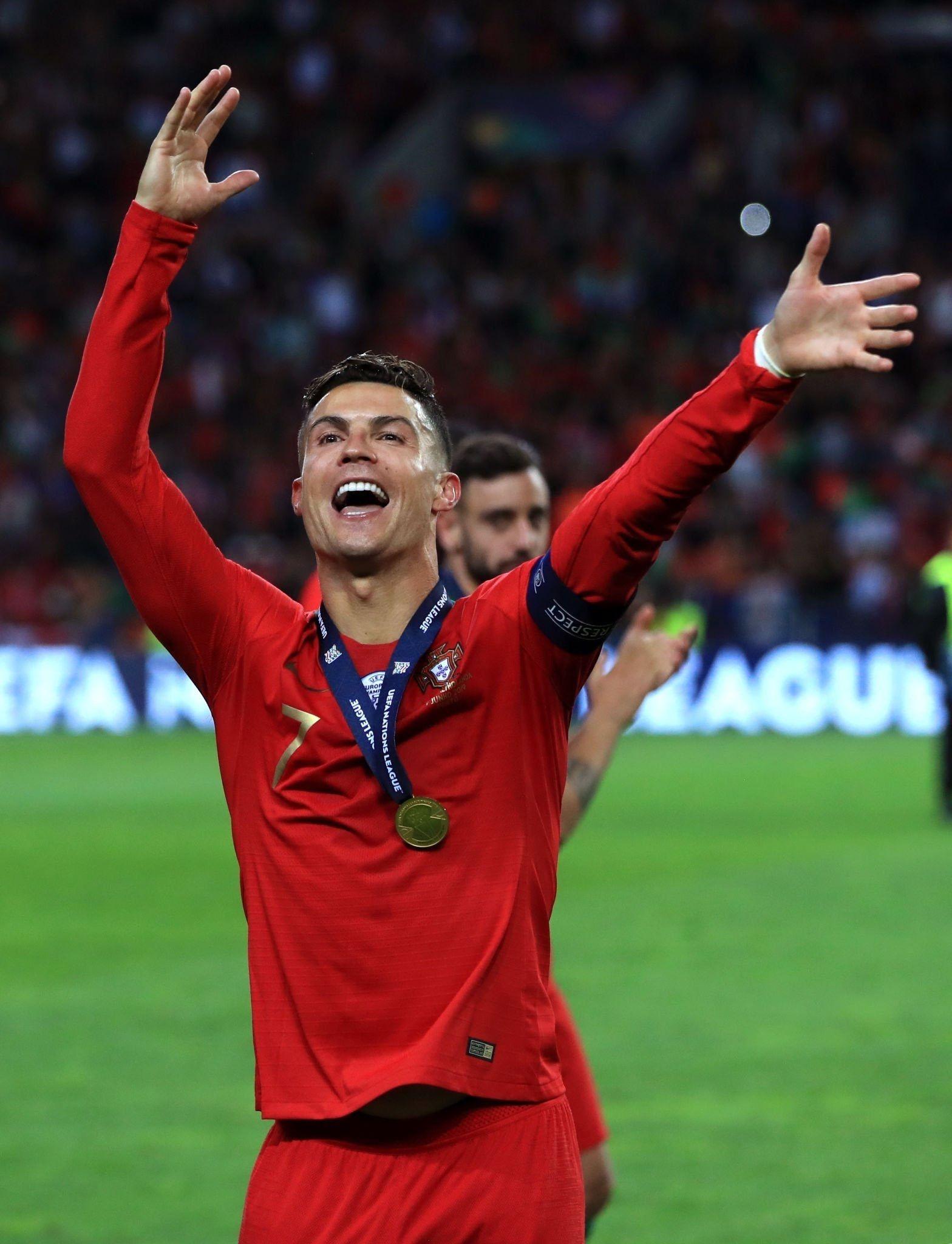 1568x2048 Soccer Guys. Ronaldo, Christiano ronaldo, Cristiano ronaldo cr7