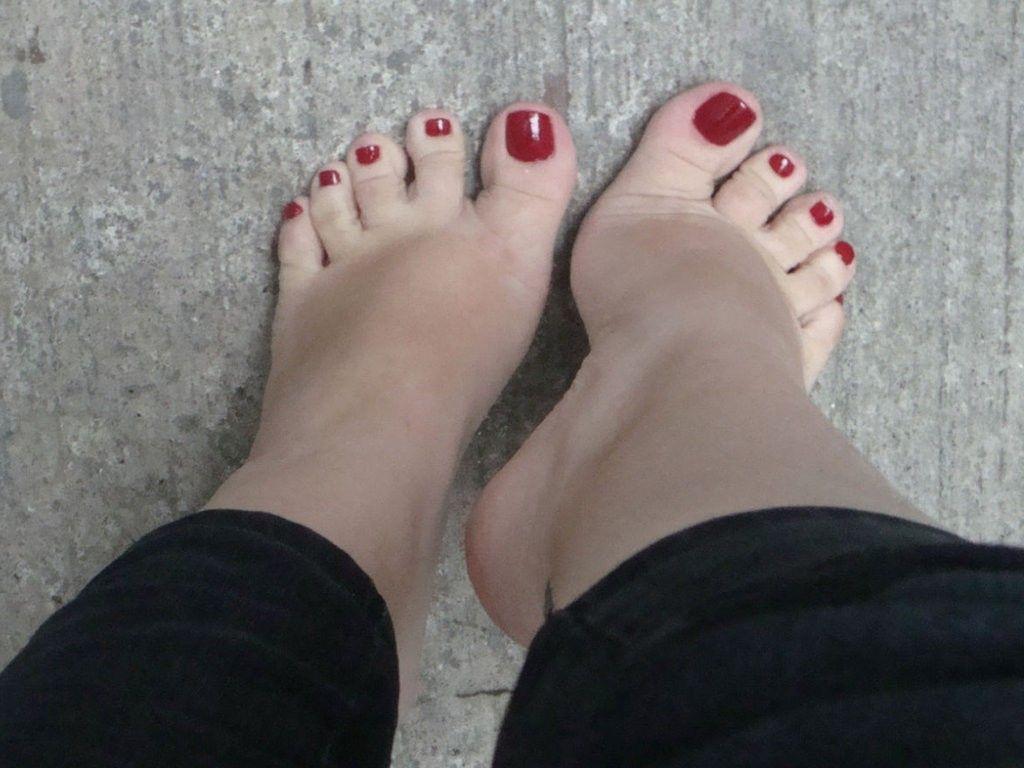 1024x768 Foot Wallpaper. Bigfoot Wallpaper, Mythical Wallpaper Barefoot Girl and Scary Bigfoot Wallpaper