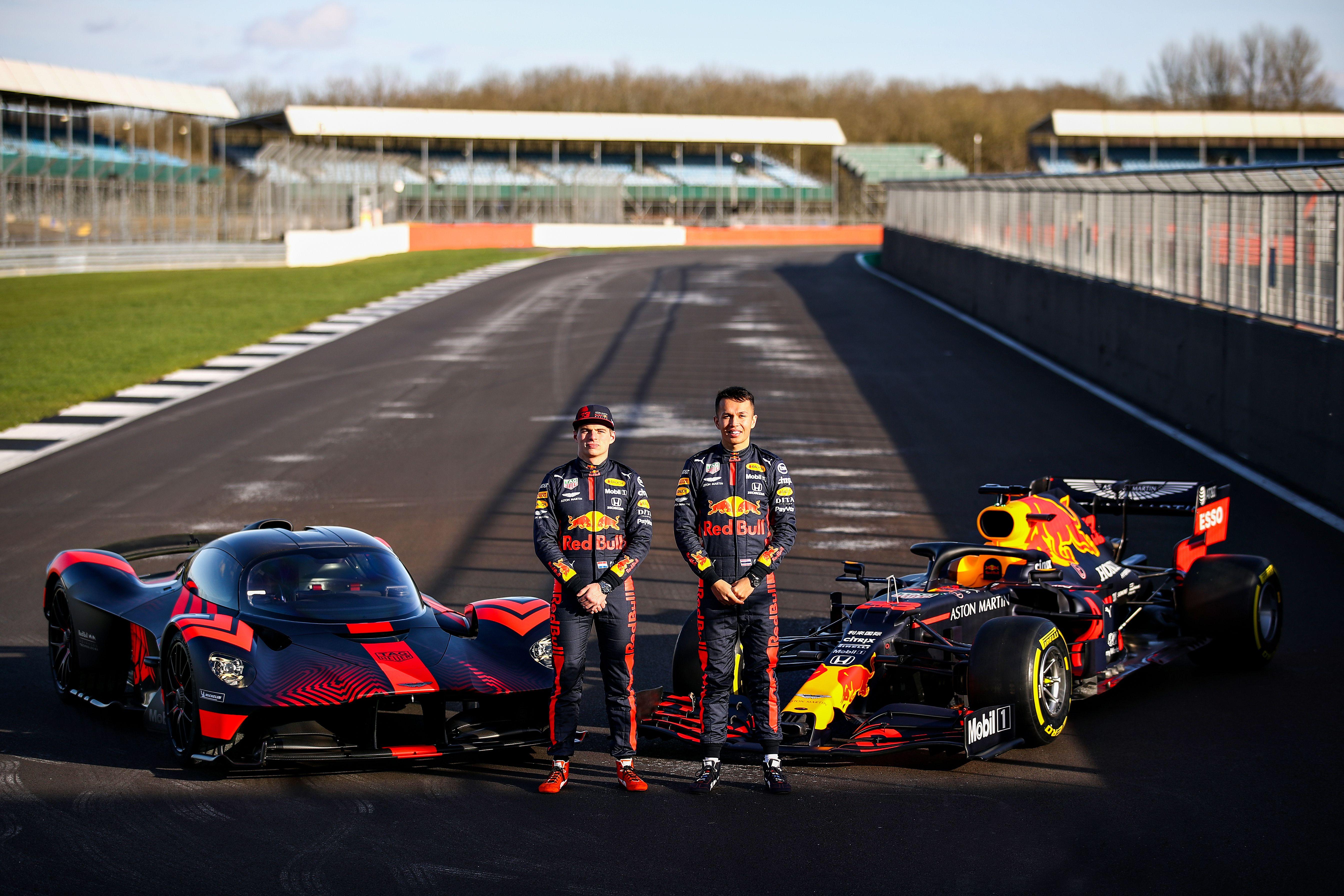 5376x3584 ASTON MARTIN VALKYRIE: FIRST LAPS FOR FORMULA ONE PROS AS ADDITIONAL PROTOTYPES JOIN TEST REGIME