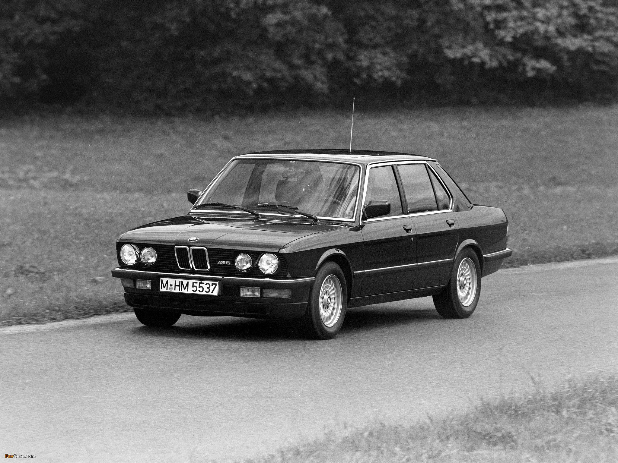 2048x1536 BMW E28 Wallpaper