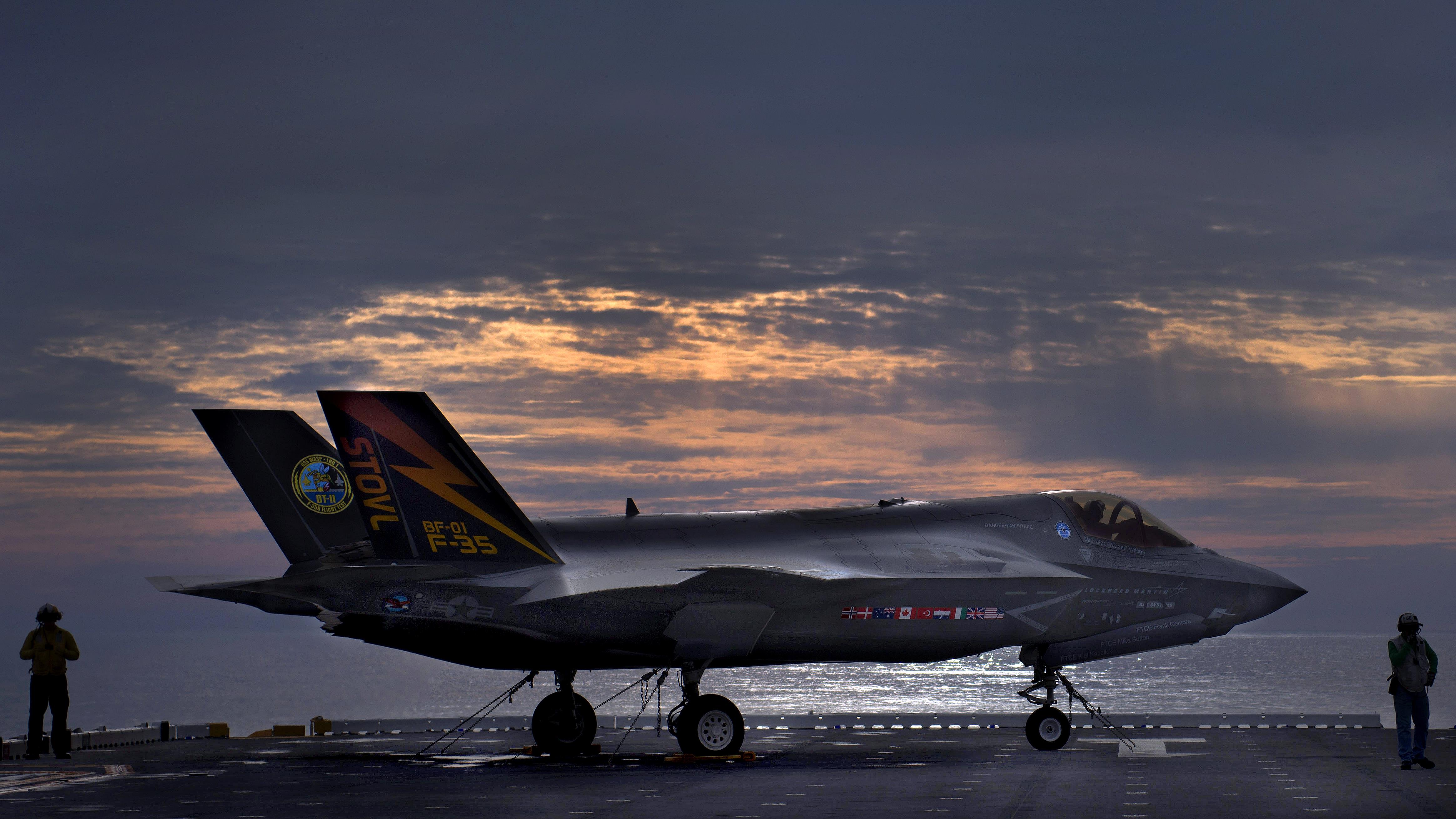 4656x2619 Marines Test F 35B Vertical Landing On USS Wasp