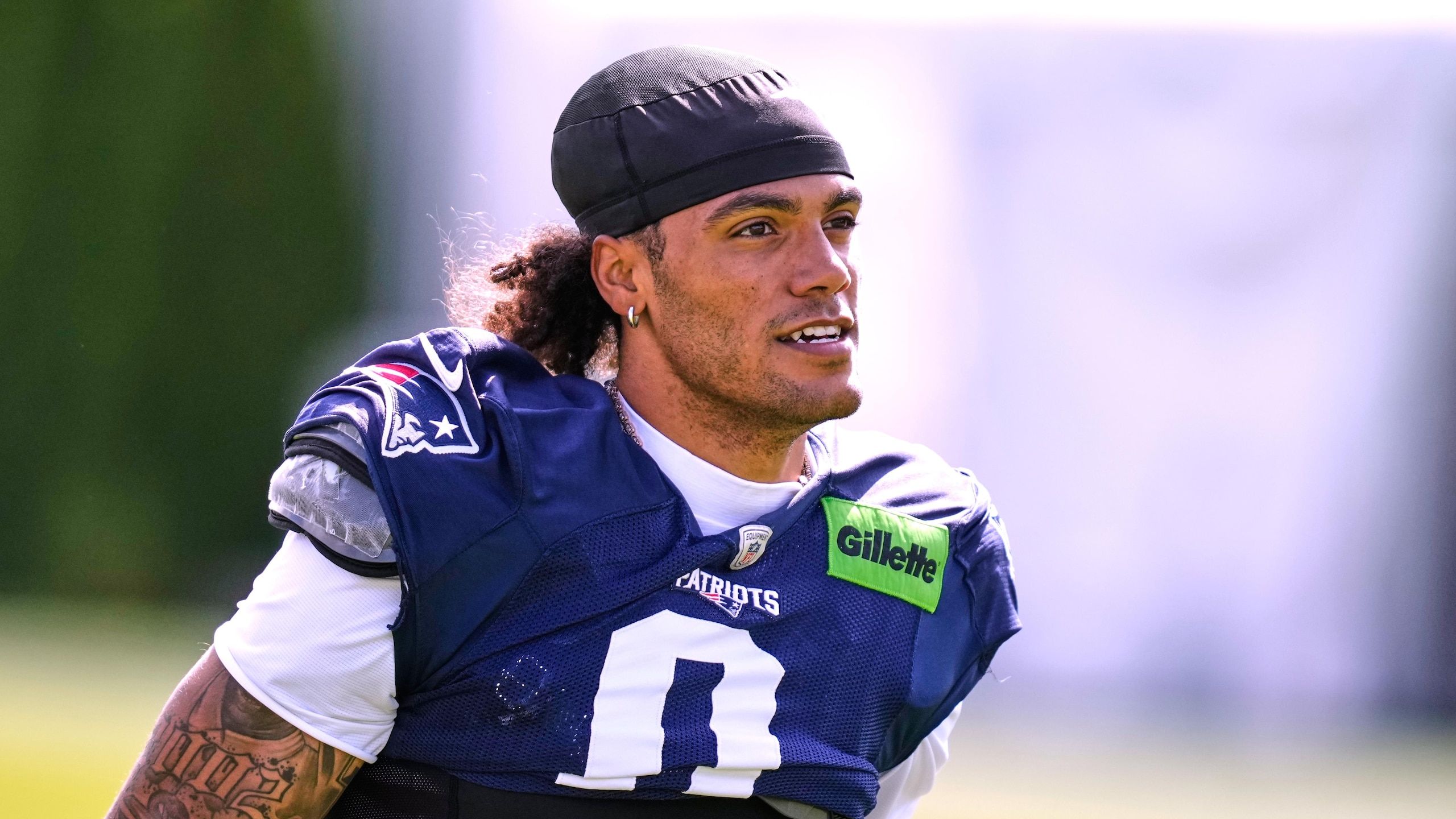 2560x1440 Christian Gonzalez, Devin Lloyd Named to NFL, Check Out the Updated 2026 Rankings