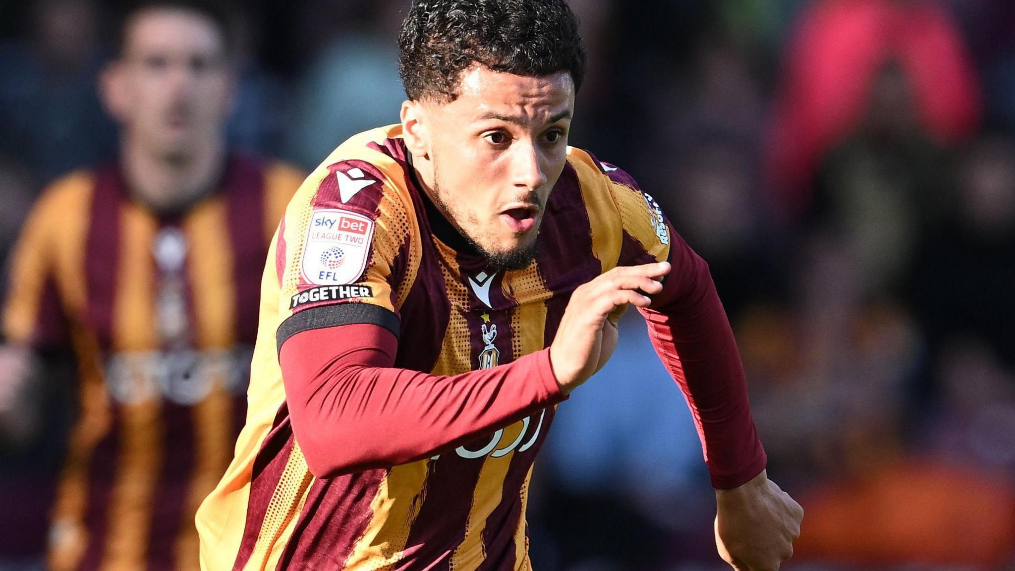 2048x1152 Tyler Smith: Barrow sign Bradford City forward on loan