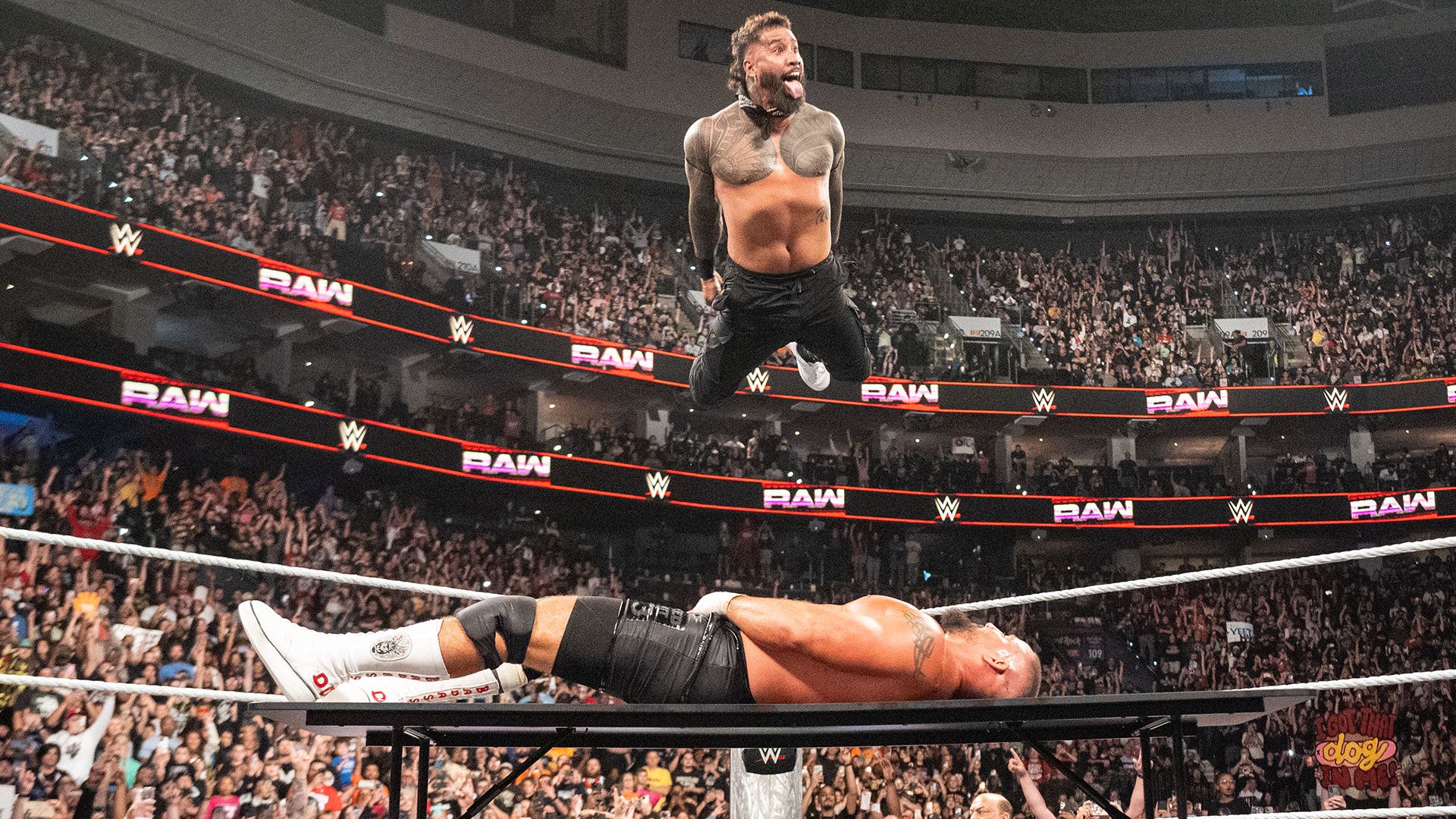 1920x1080 FULL MATCH: Jey Uso vs. Bron Breakker. Extreme Rules Match: Raw, Aug. 2025