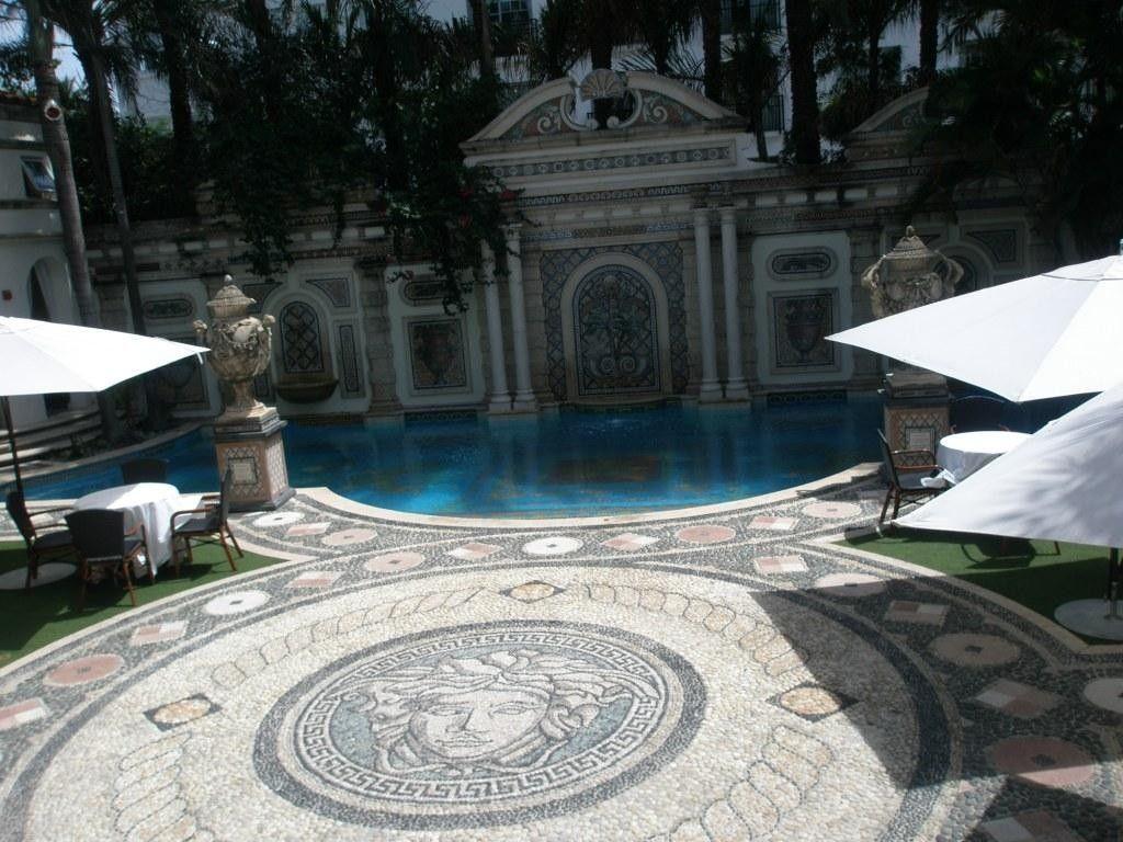 1024x768 Houses Versace Pool White Luxury House Water Architecture Full HD
