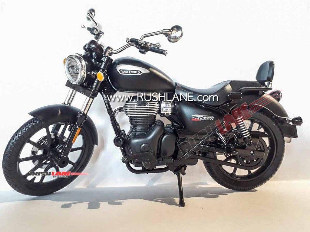1024x768 Royal Enfield Meteor Scale Model Leaked Image Reveal Finished Product