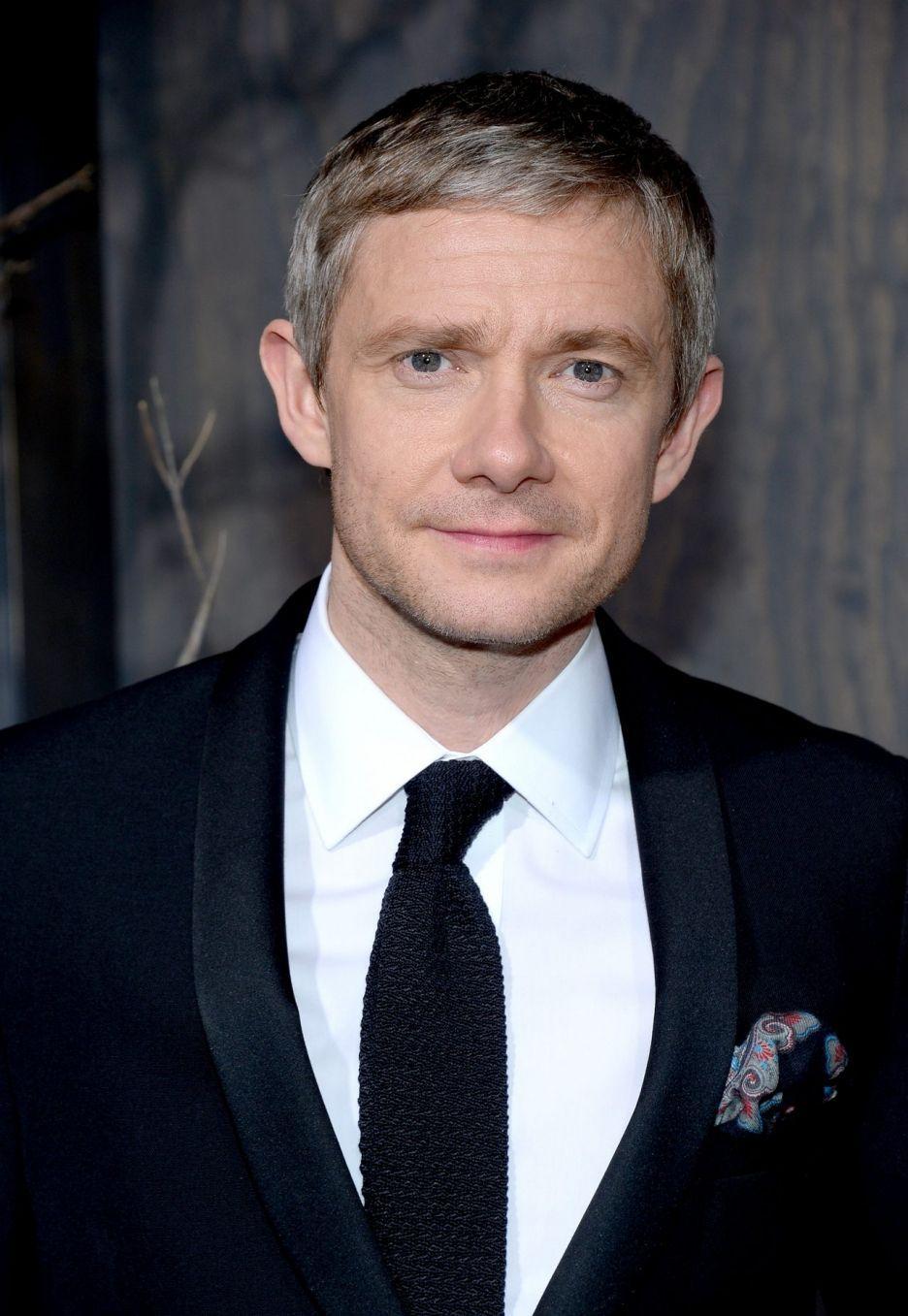 936x1357 Martin Freeman Wallpaper