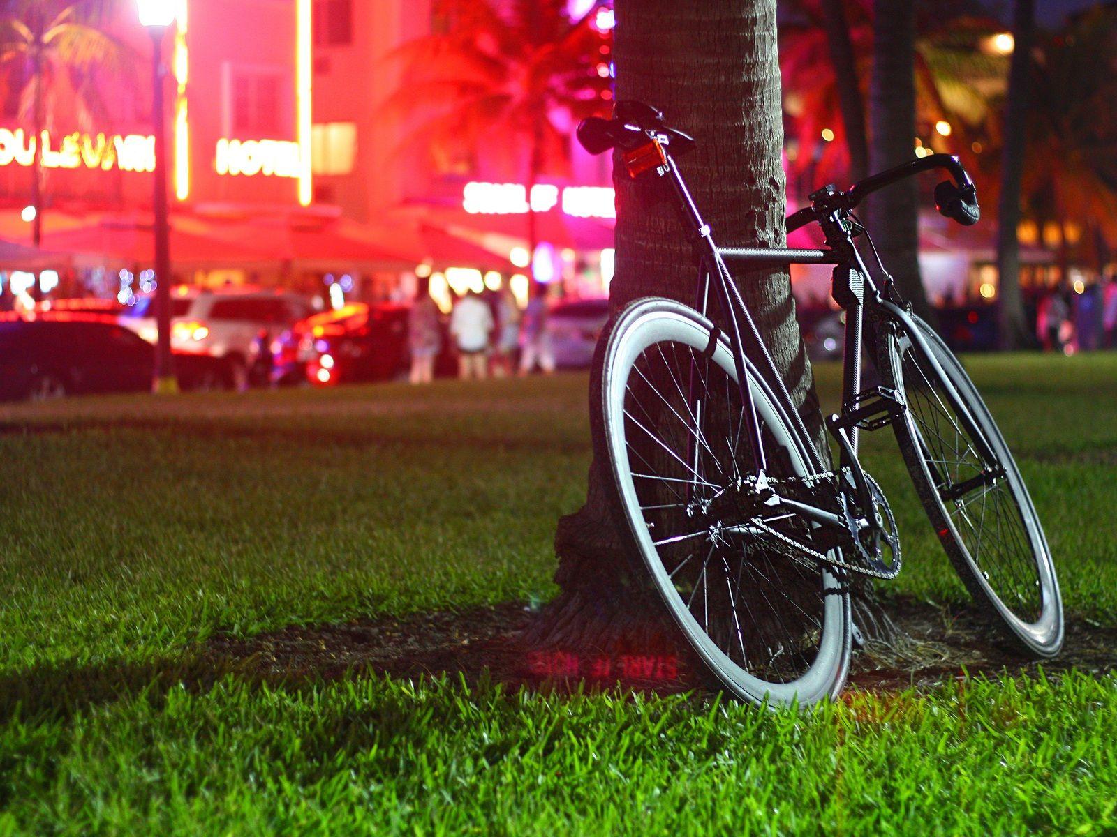 1600x1200 Night Park Street Bike 1600x1200 Resolution HD 4k Wallpaper, Image, Background, Photo and Picture