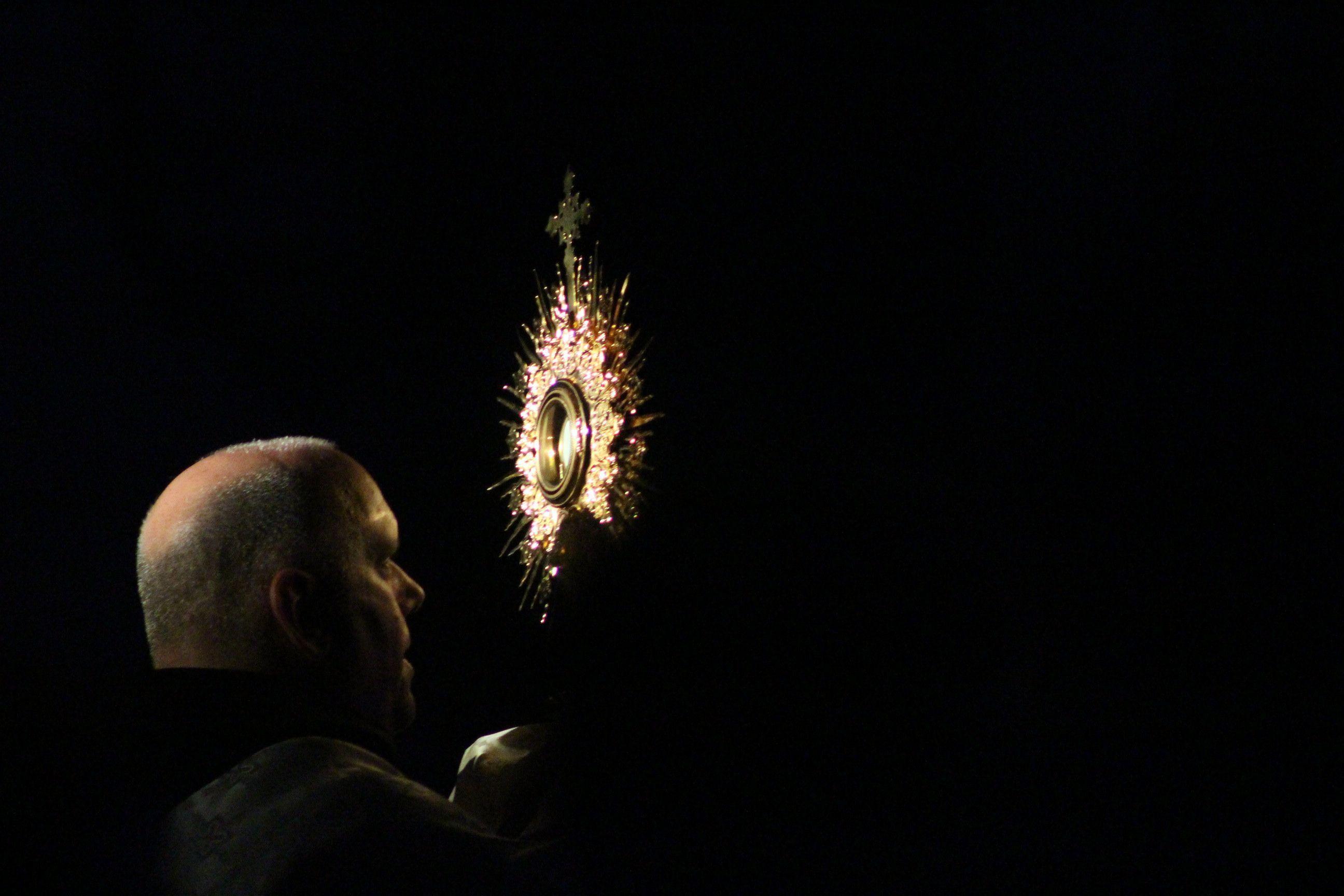 2592x1728 Free download Eucharist Wallpaper [2592x1728] for your Desktop, Mobile & Tablet. Explore Eucharist Wallpaper. Eucharist Wallpaper