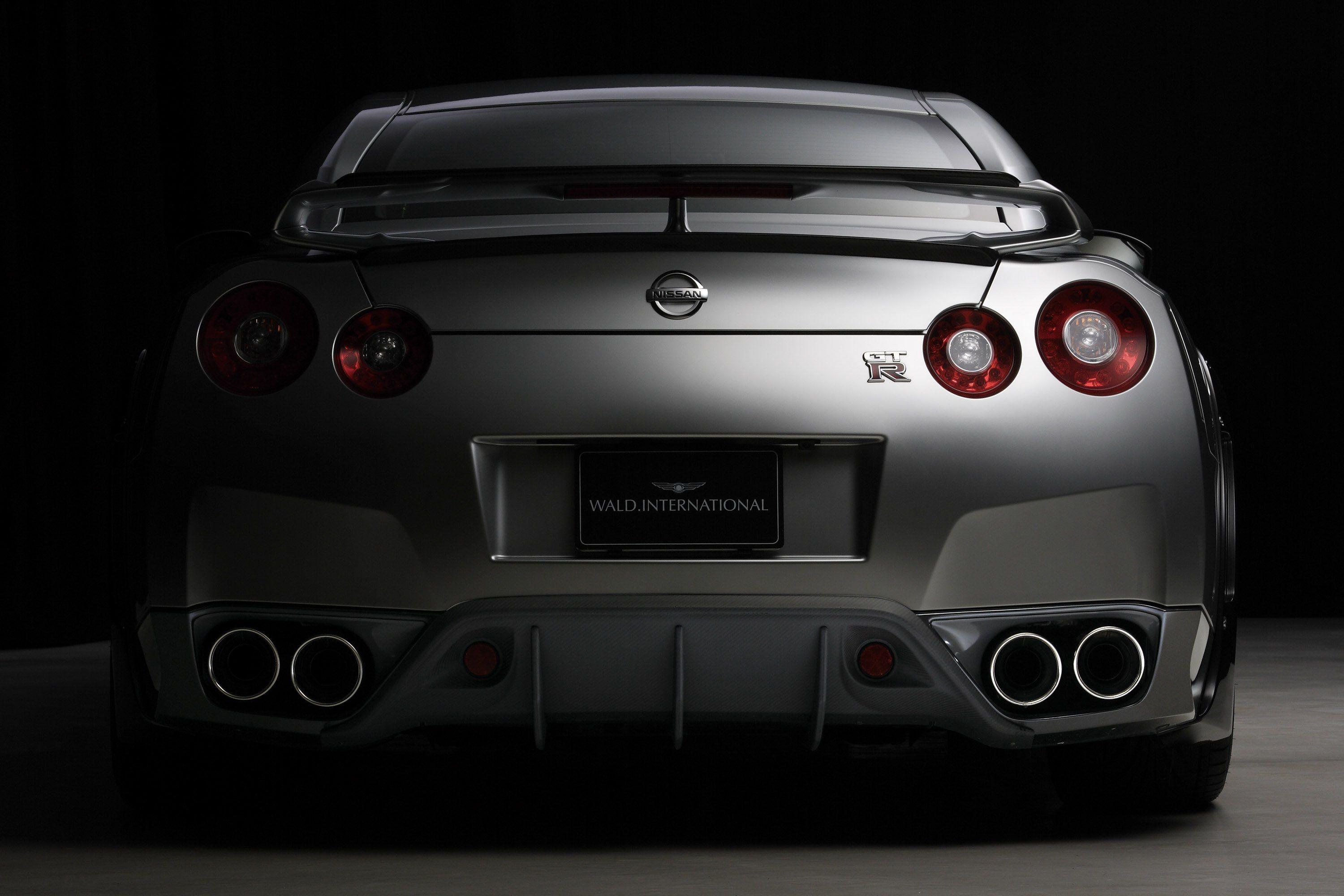 3000x2000 Black Nissan GTR Wallpaper