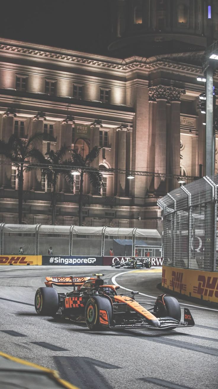 736x1308 Lando Norris McLaren Singapore Grand Prix 2023
