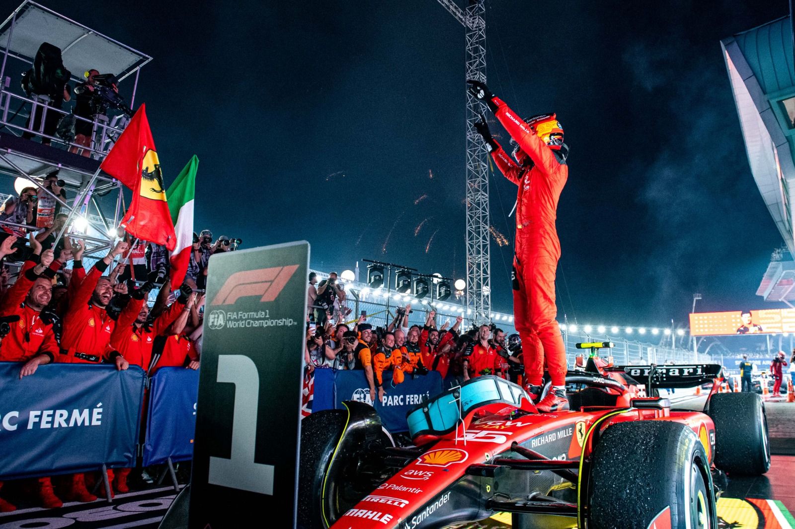 1600x1066 Photo galley: best image as Ferrari and Carlos Sainz celebrate 2023 F1 Singapore GP win