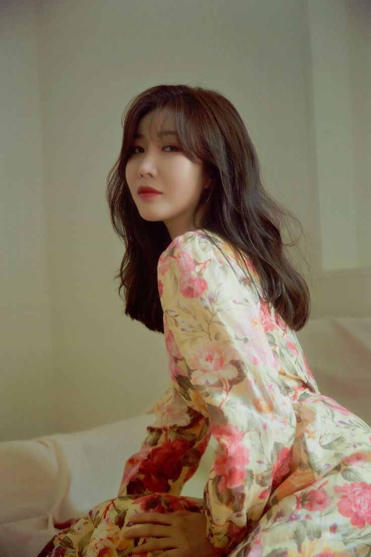 736x1104 Lee Haeri (Davichi, Soloist)
