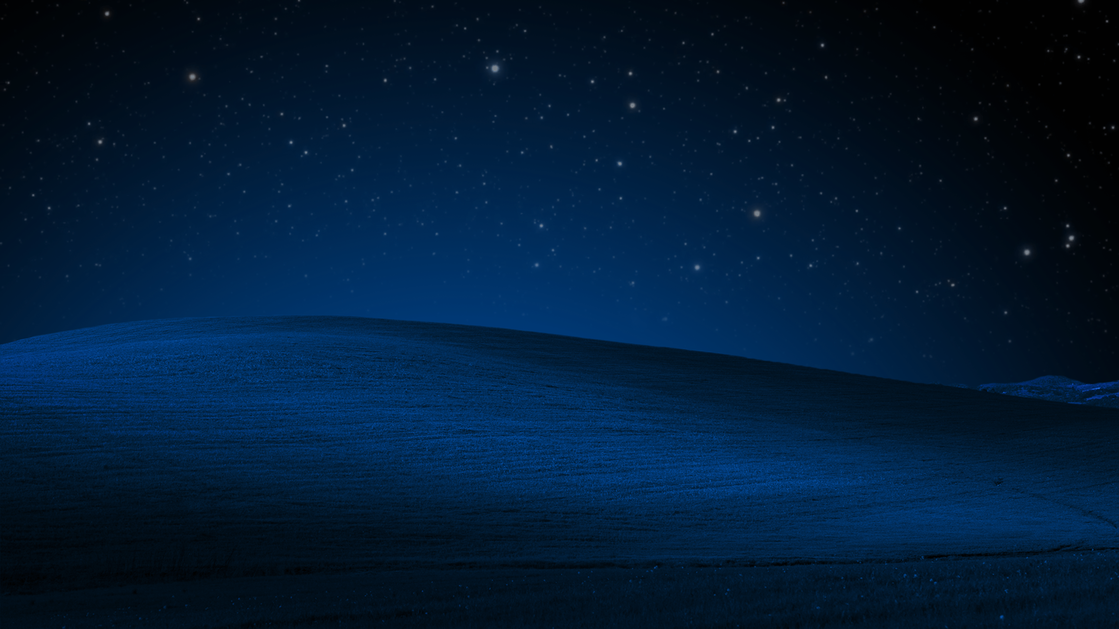 3840x2160 Bliss at Night (Windows XP Wallpaper) [3840x2160]