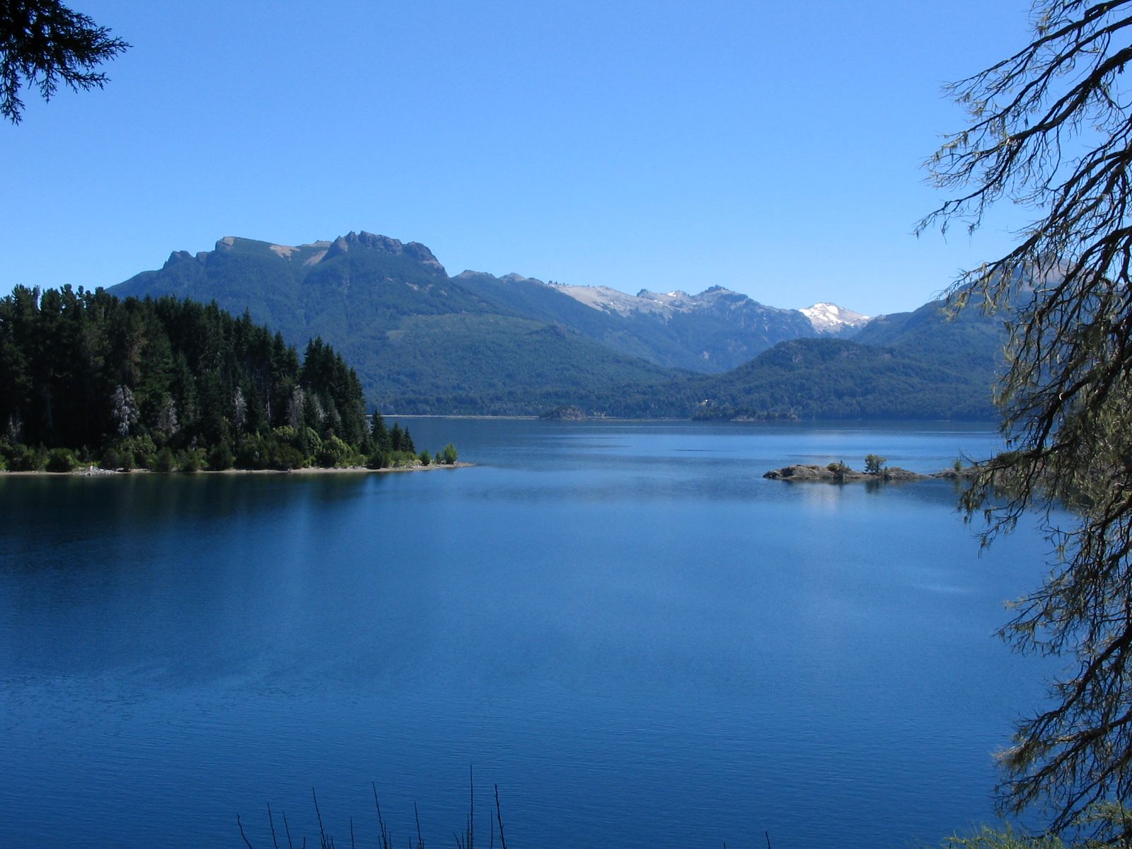1600x1200 Isla Victoria Lago Nahuel Huapi