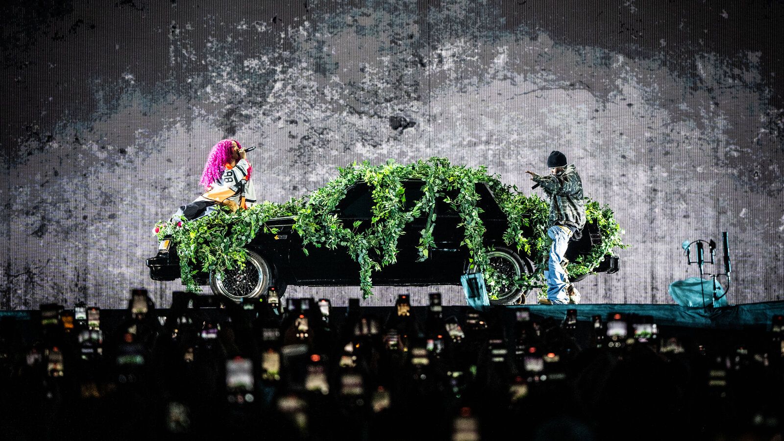 1600x900 Kendrick Lamar and SZA Bring Storms and Celebrations to the Stadium Stage