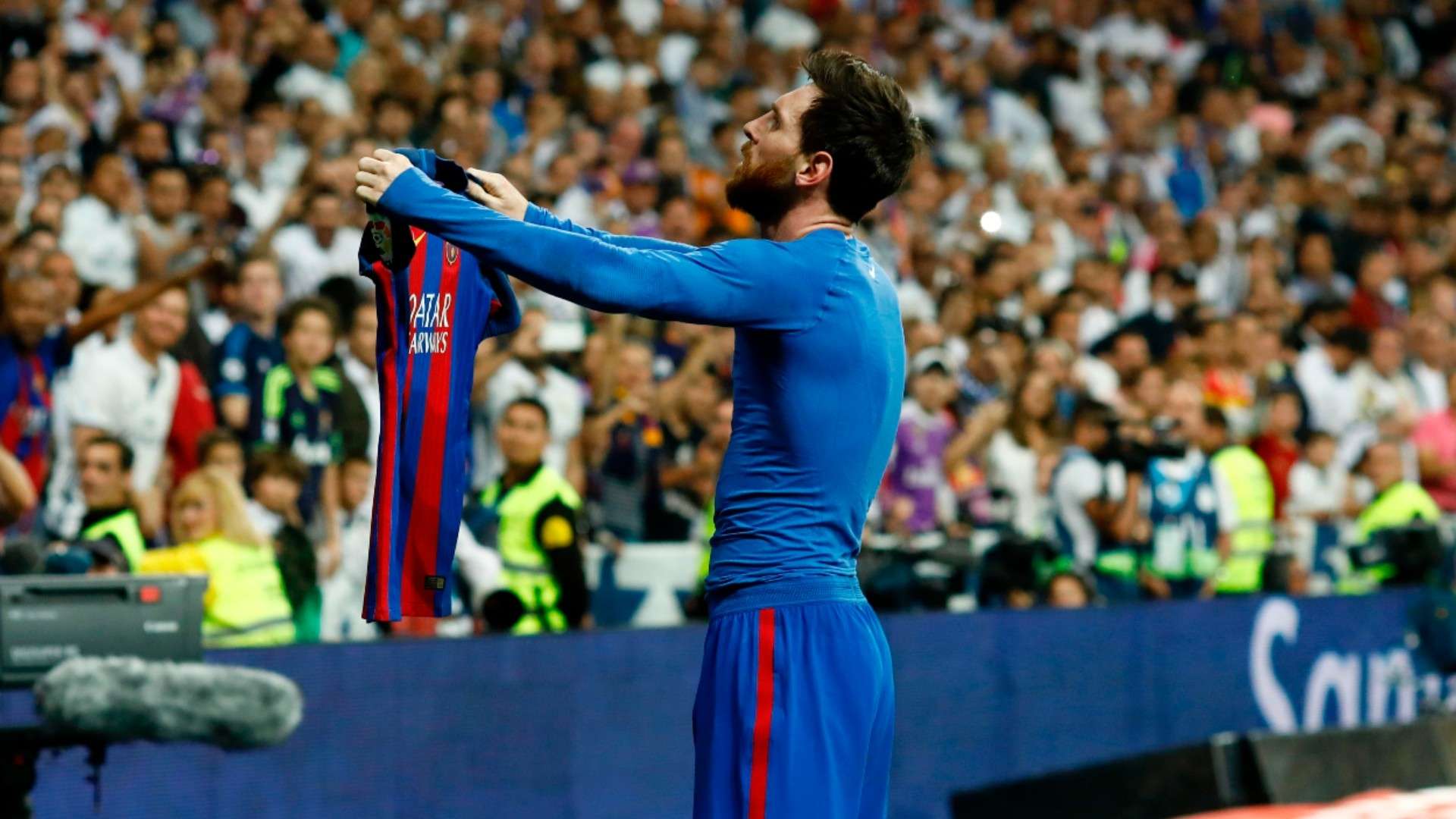 1920x1080 Lionel Messi celebration vs Real Madrid: Barcelona legend's infamous Clasico jersey taunt explained
