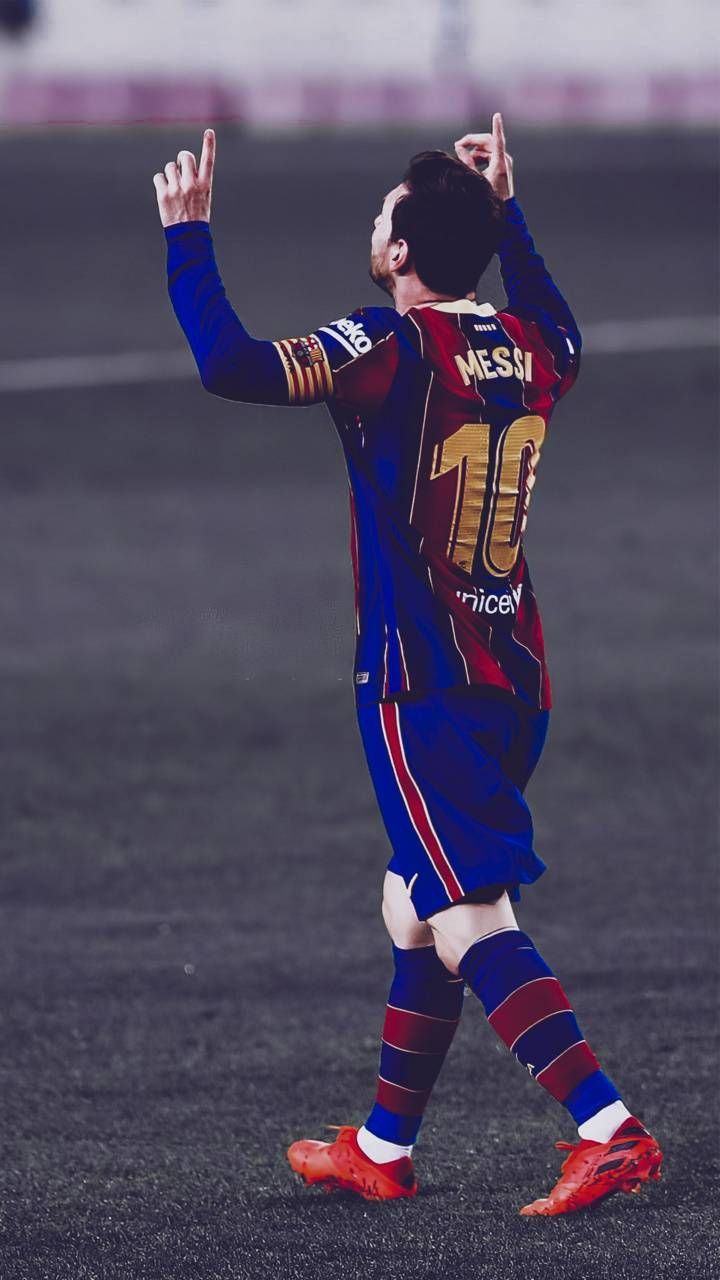 720x1280 Messi Iconic Celebration Wallpaper