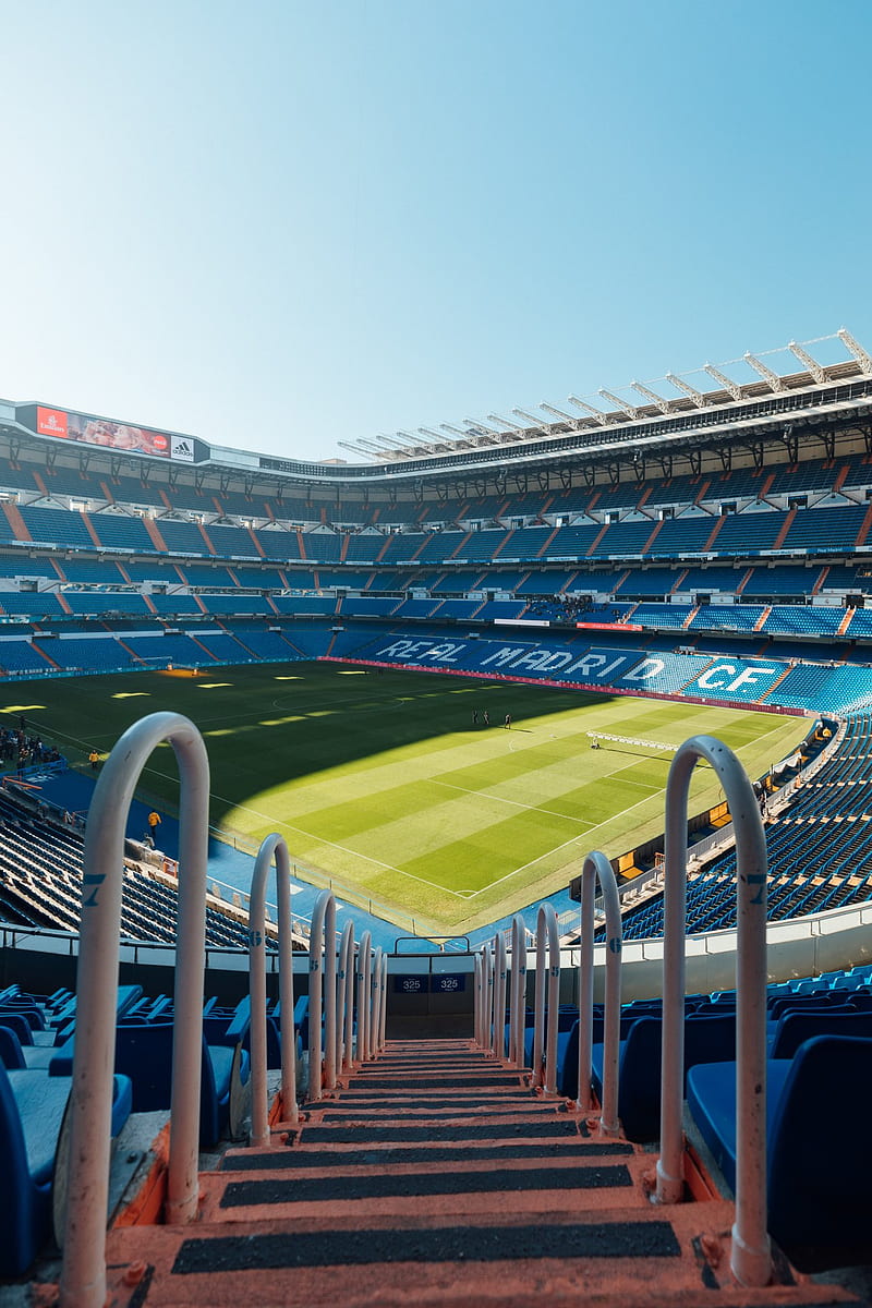 800x1200 HD real madrid stadium wallpaper