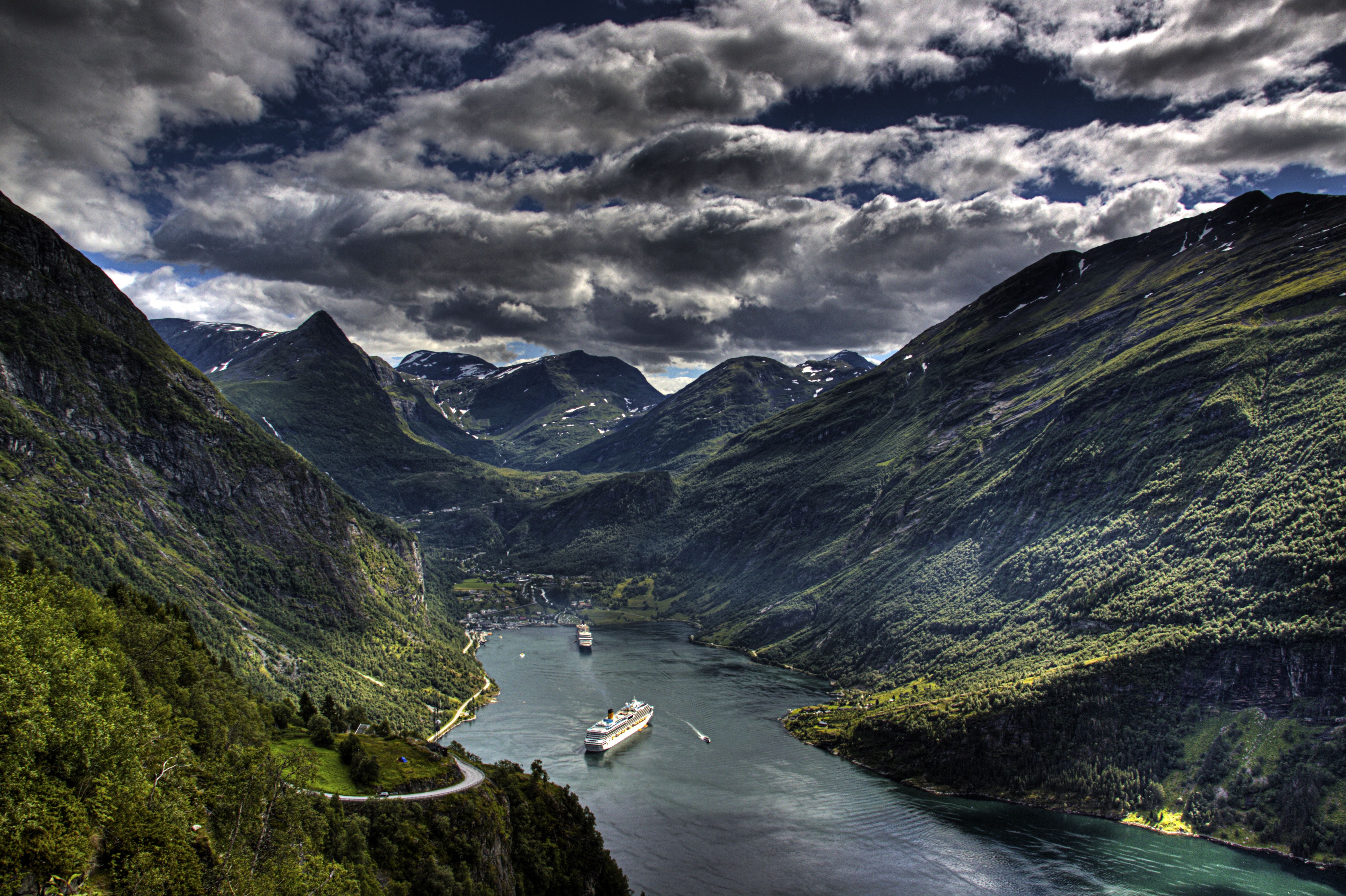 4767x3175 Geiranger Wallpaper