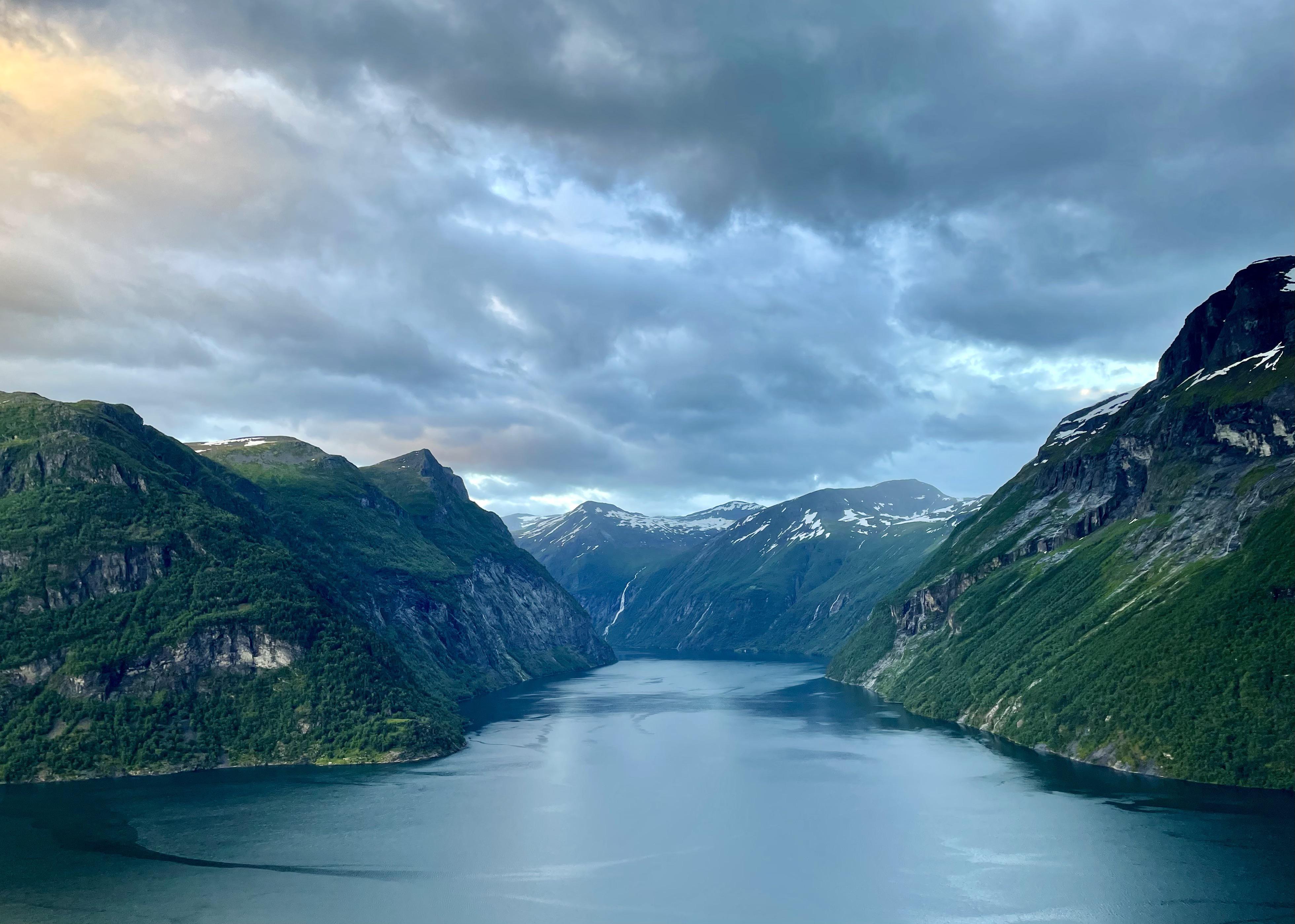 3921x2798 Geiranger Fjord Norway (3900 x 2800) [OC]