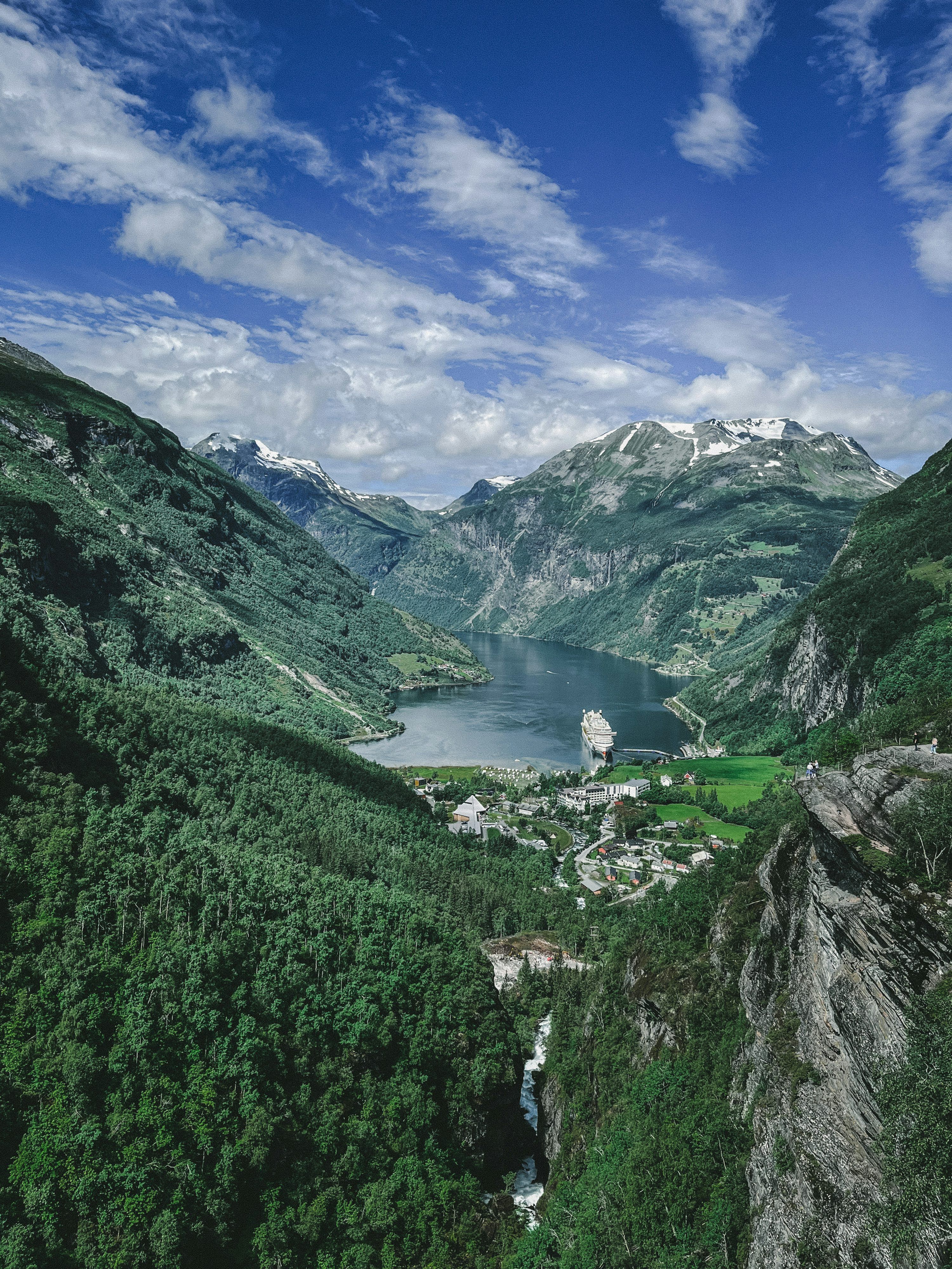 3000x4000 Geirangerfjord Picture. Download Free Image