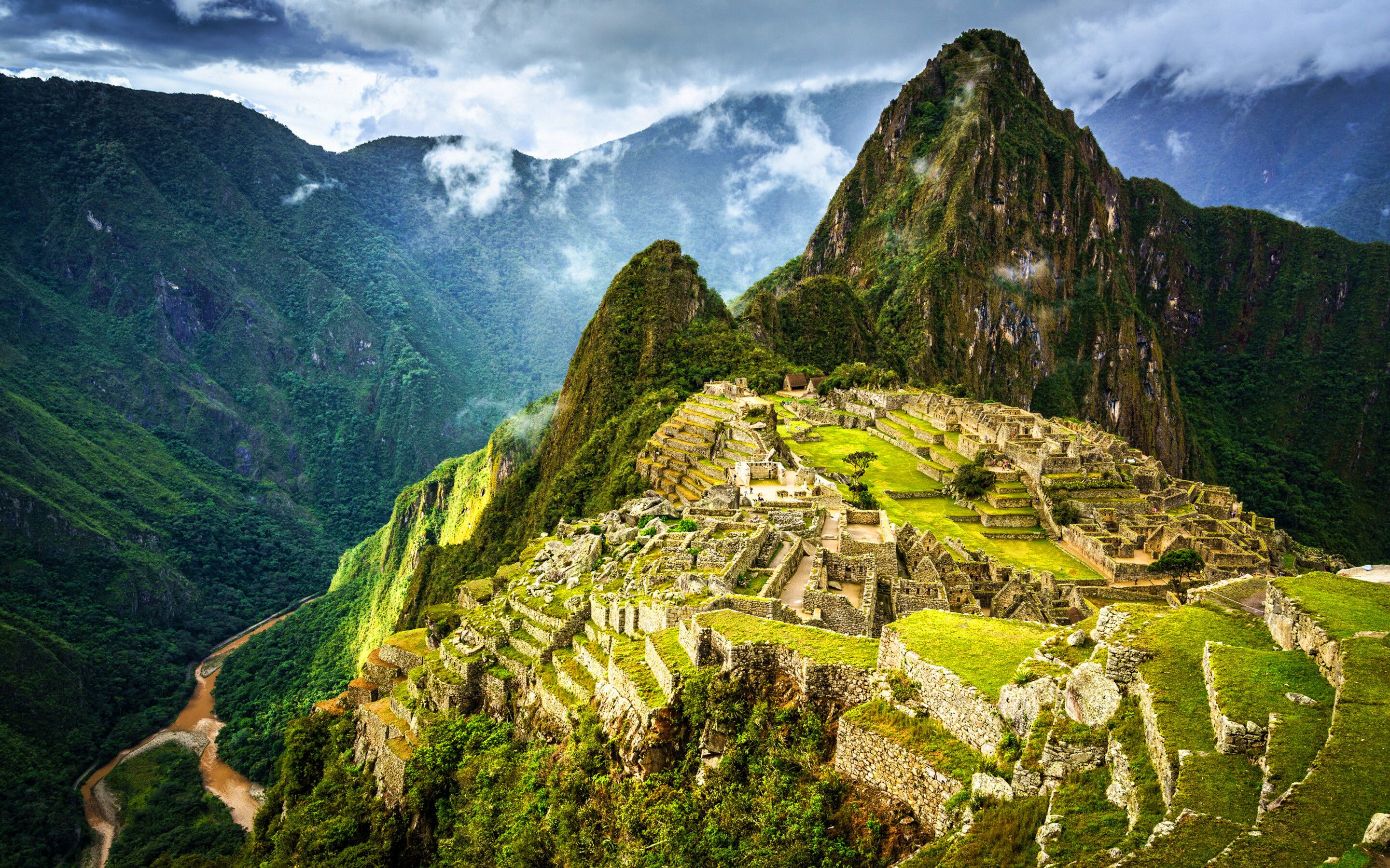 2880x1800 Machu Picchu Wallpaper