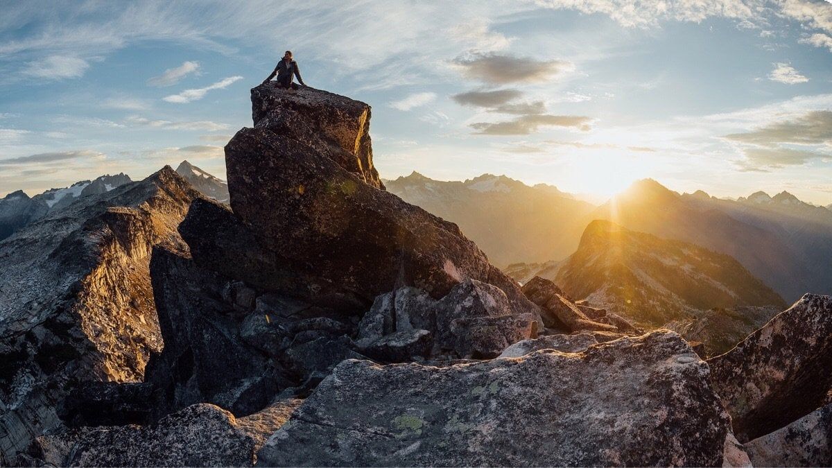 1200x675 Spent a night in an old fire lookout in the North Cascades and this was the view