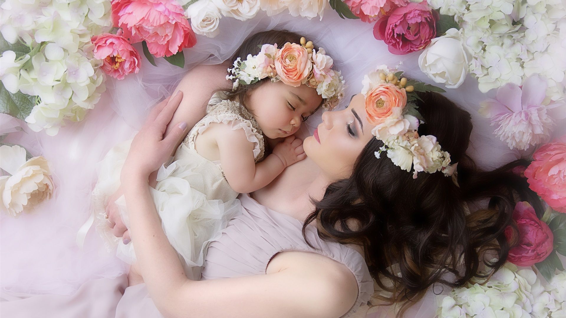 1920x1080 Wallpaper Mom and daughter, love, tenderness, wreath, flowers, sleeping 1920x1440 Picture, Image