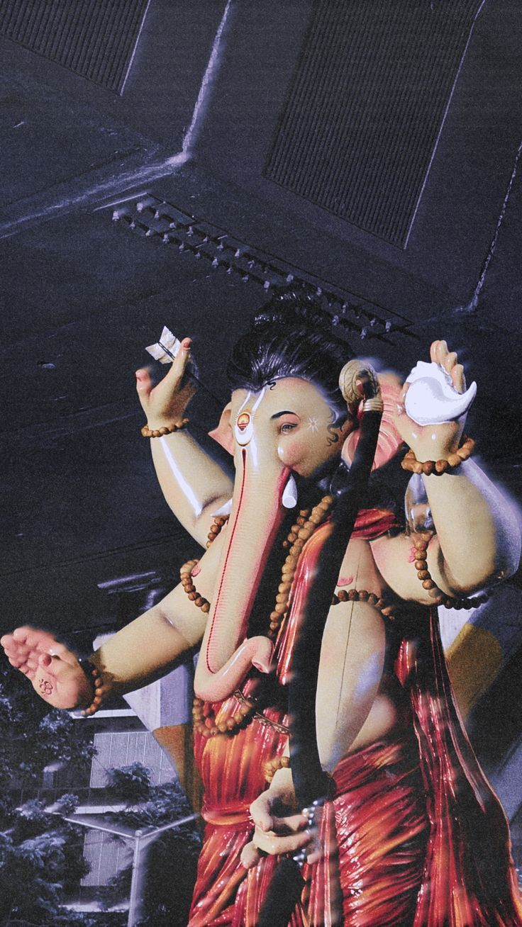736x1308 Parel Cha Raja 2025