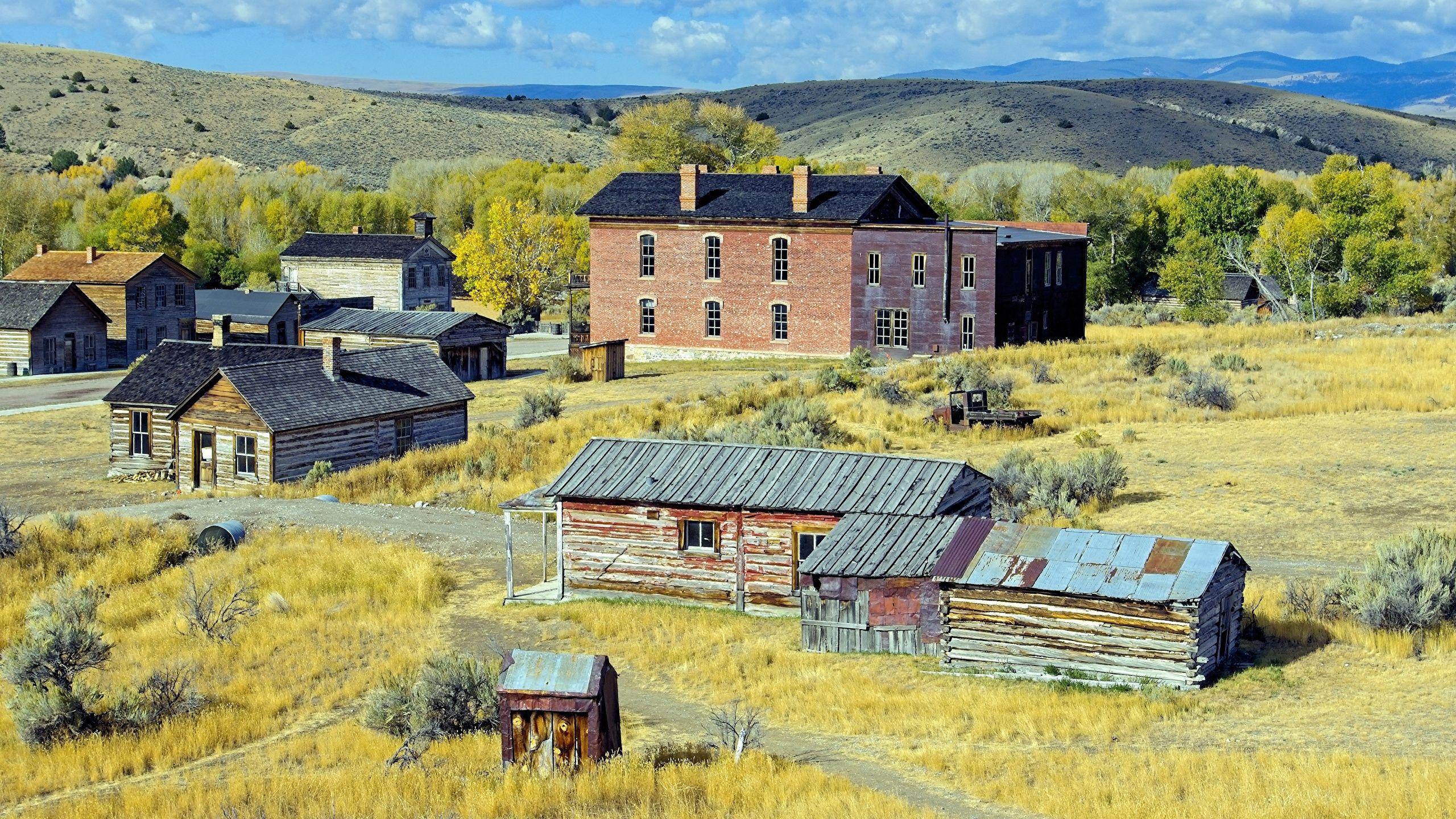 2560x1440 Photos USA Montana, Bannack town Hill Houses 2560x1440