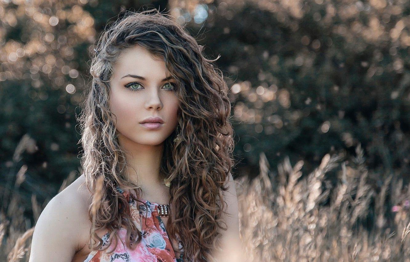 1332x850 Wallpaper portrait, curls, Alessandro Di Cicco, Hopeful image for desktop, section девушки