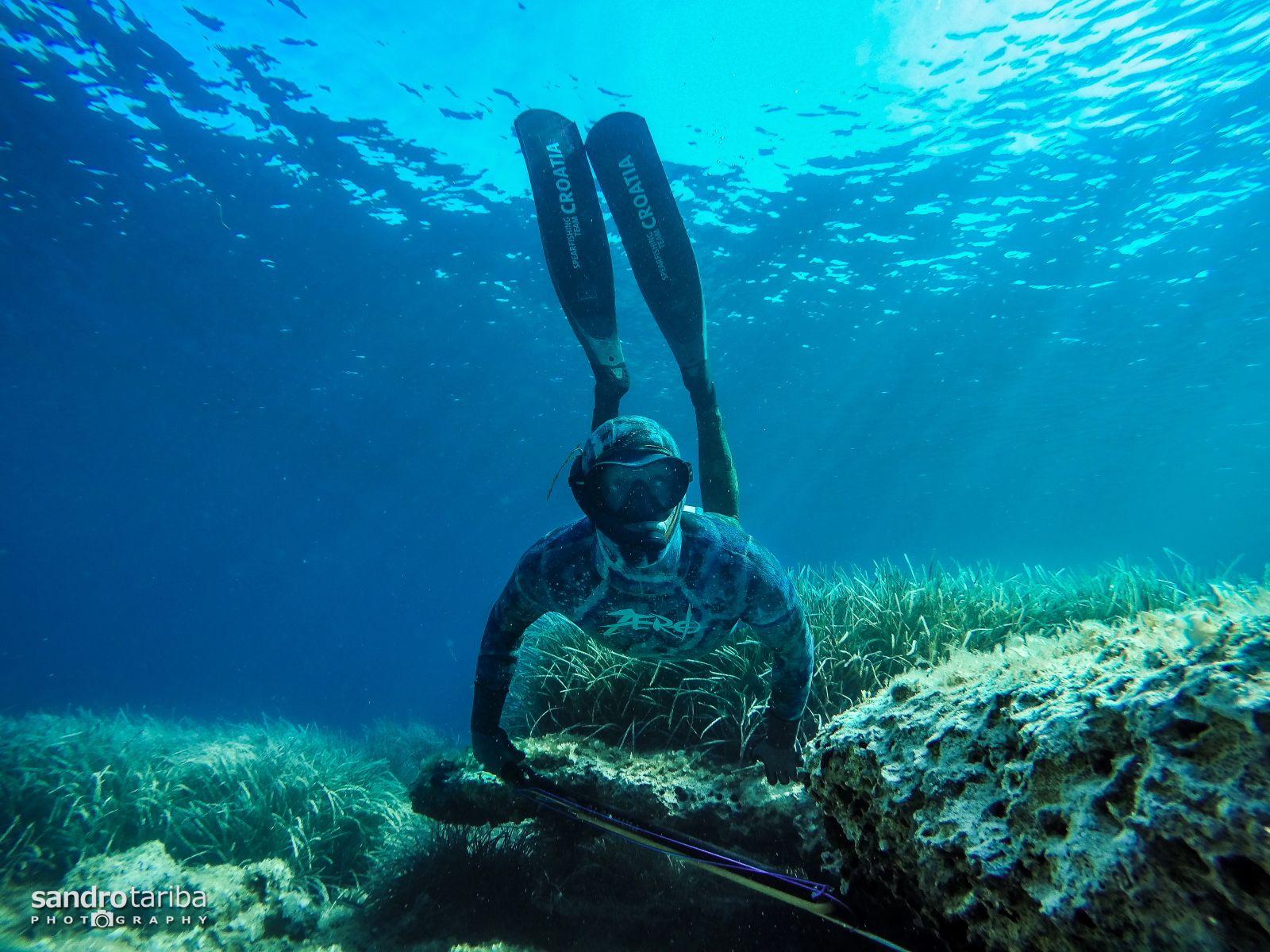 1600x1200 Losinj Spearfishing Jakupovic09c07dcf80 D083 6aff 64ec Wallpaper & Background Download