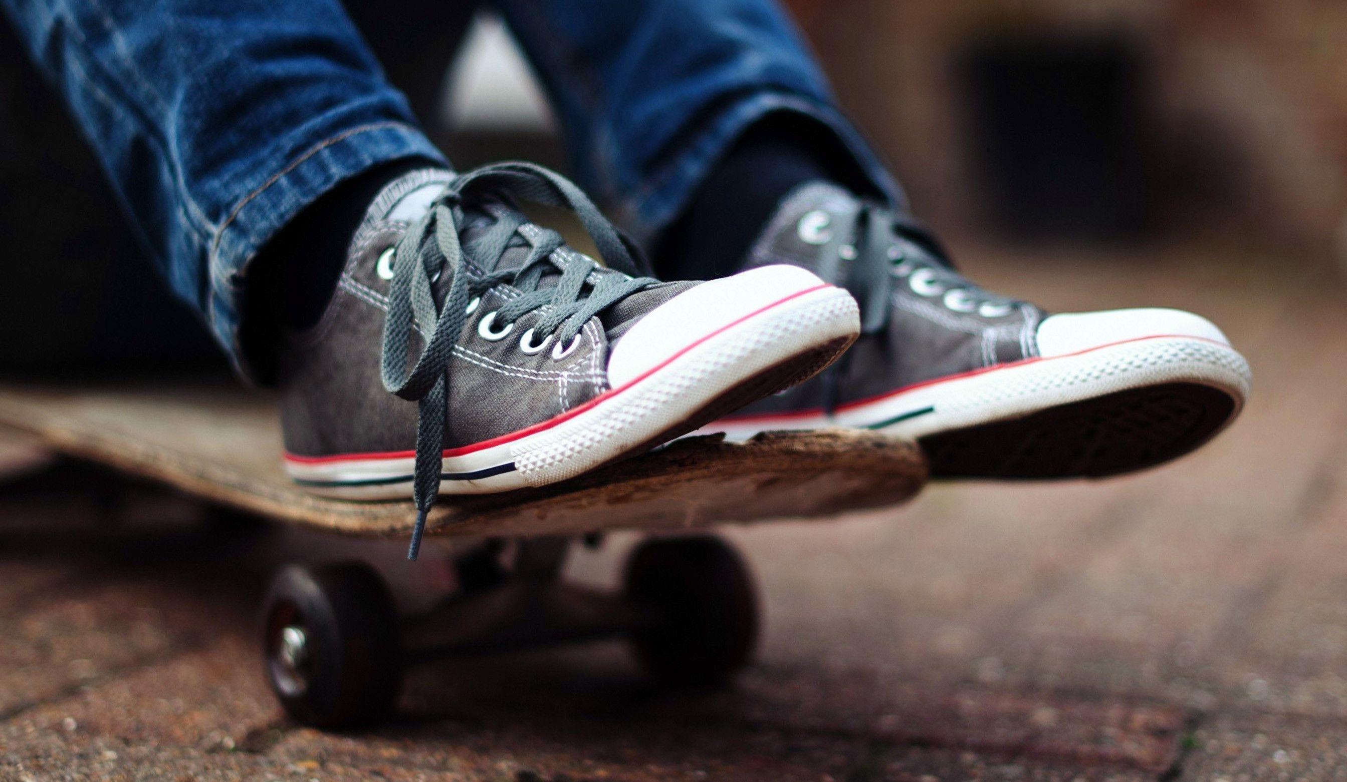 2688x1562 Skateboarding Skateboards Wallpaper HD / Desktop And - Boy Shoes - 2688x1562 - Tải xuống Hình nền HD https://wallpaperaccess.com/full/5631199.jpg