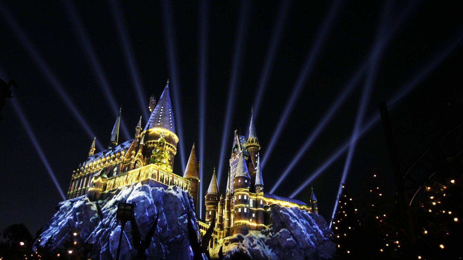 1600x900 First look: Harry Potter's Christmas finally arrives at Universal Orlando