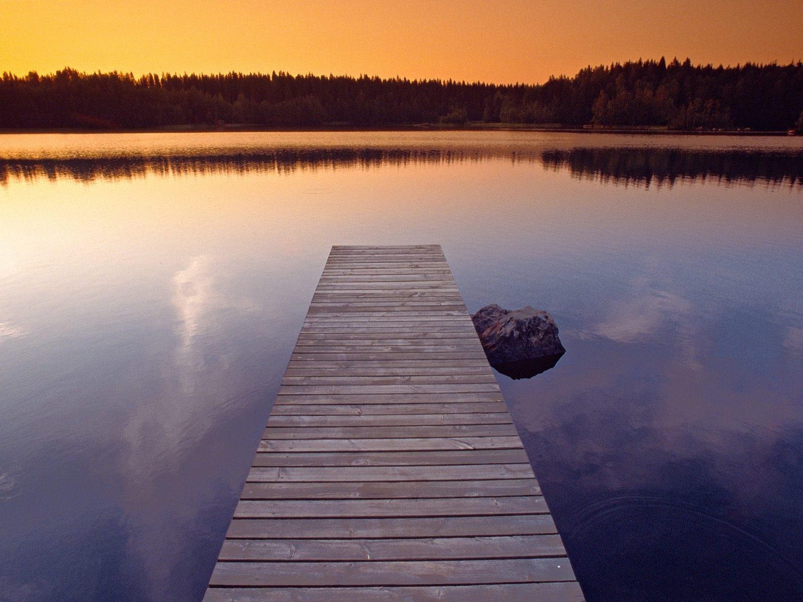 1600x1200 Pier Dock At Sunset Wallpaper