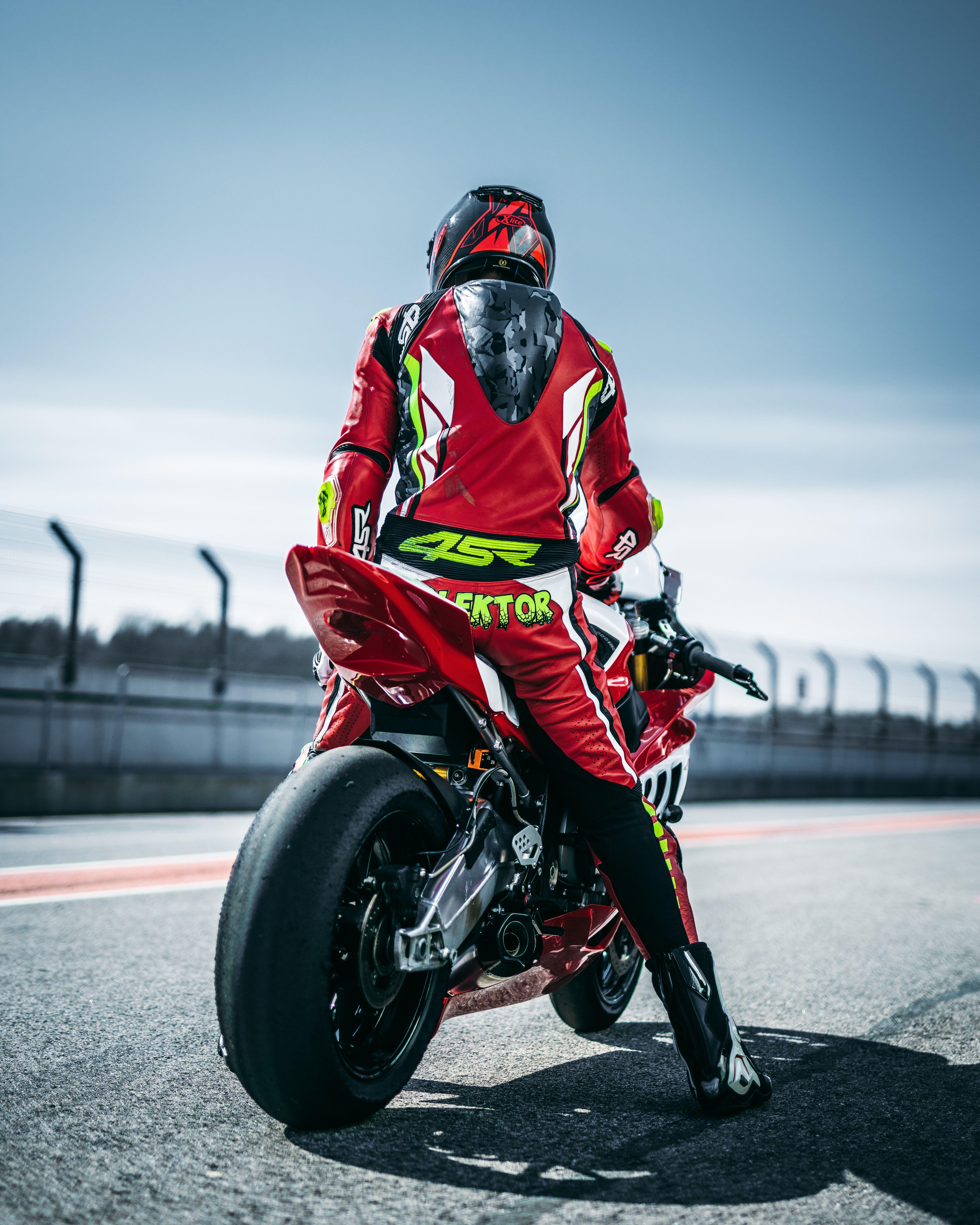 5142x6427 Wallpaper Motorcyclist, Motorcycle, Bike, Sports, Racing, Wallpaper HD Superbike