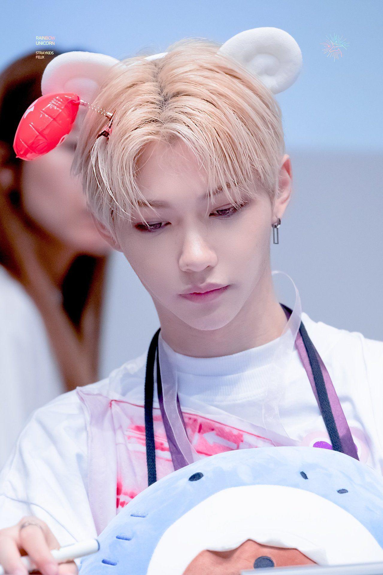 1279x1920 Stray kids Felix #kpop #idol #wallpaper #cute #stay #skz #Clé2_YellowWood #Clè1_Miroh #miroh #SideEffects #stay #kpop #Felix #leef. Felix stray kids, Felix, Stray