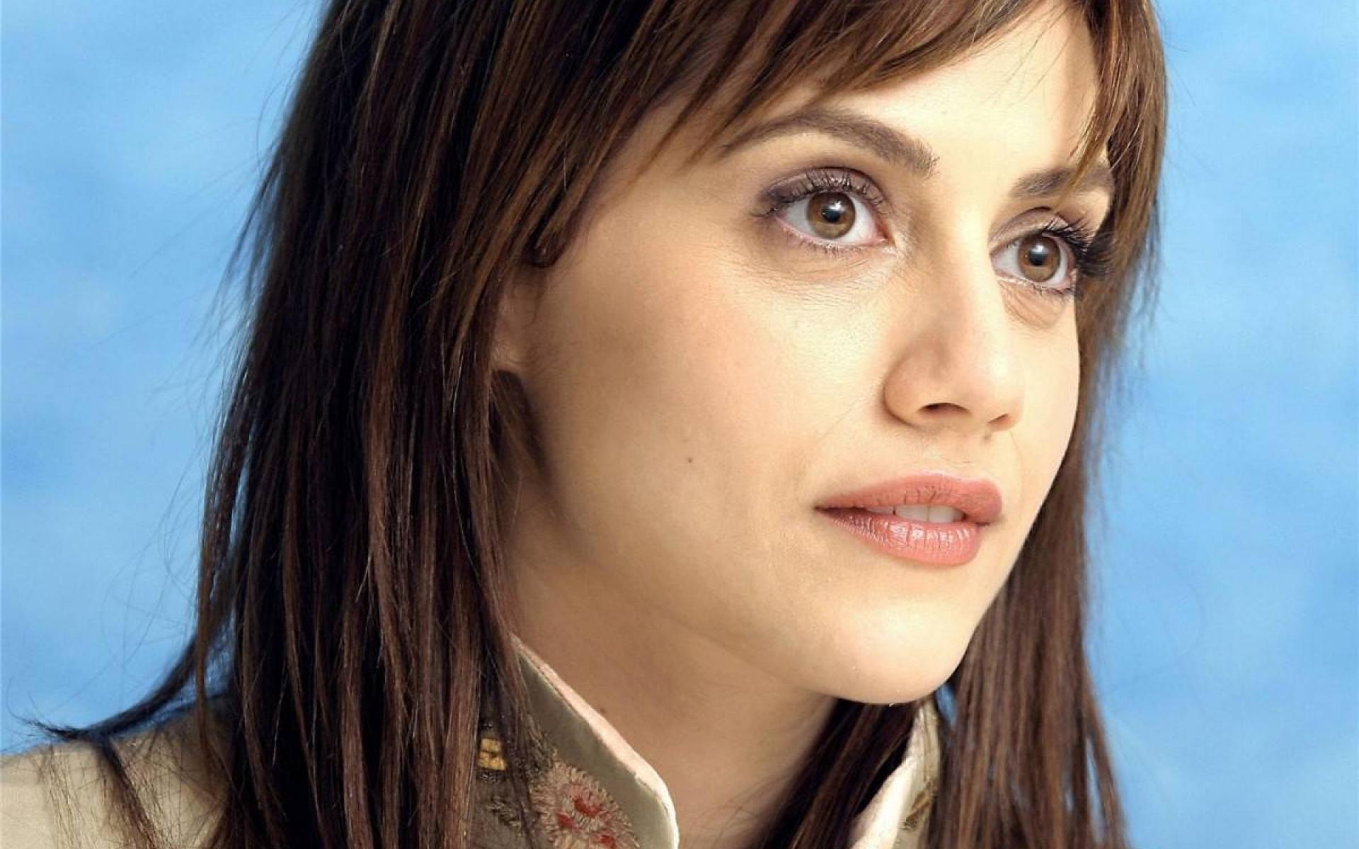 1920x1200 Brittany Murphy wallpaperx1200