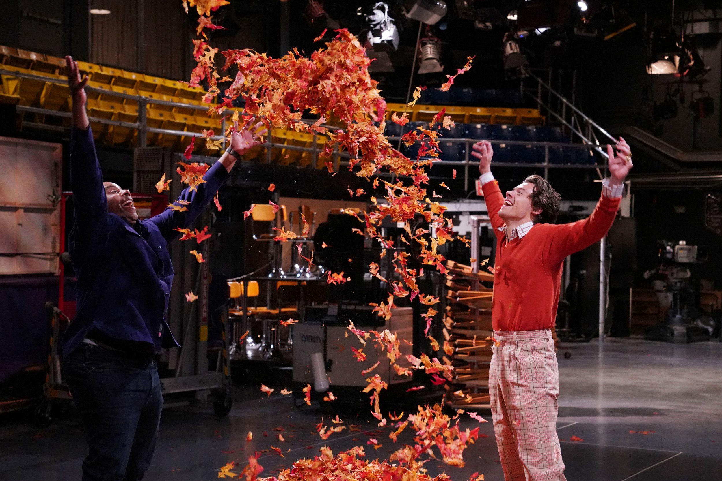2500x1668 Watch Harry Styles Host Saturday Night Live Night Live Harry Styles