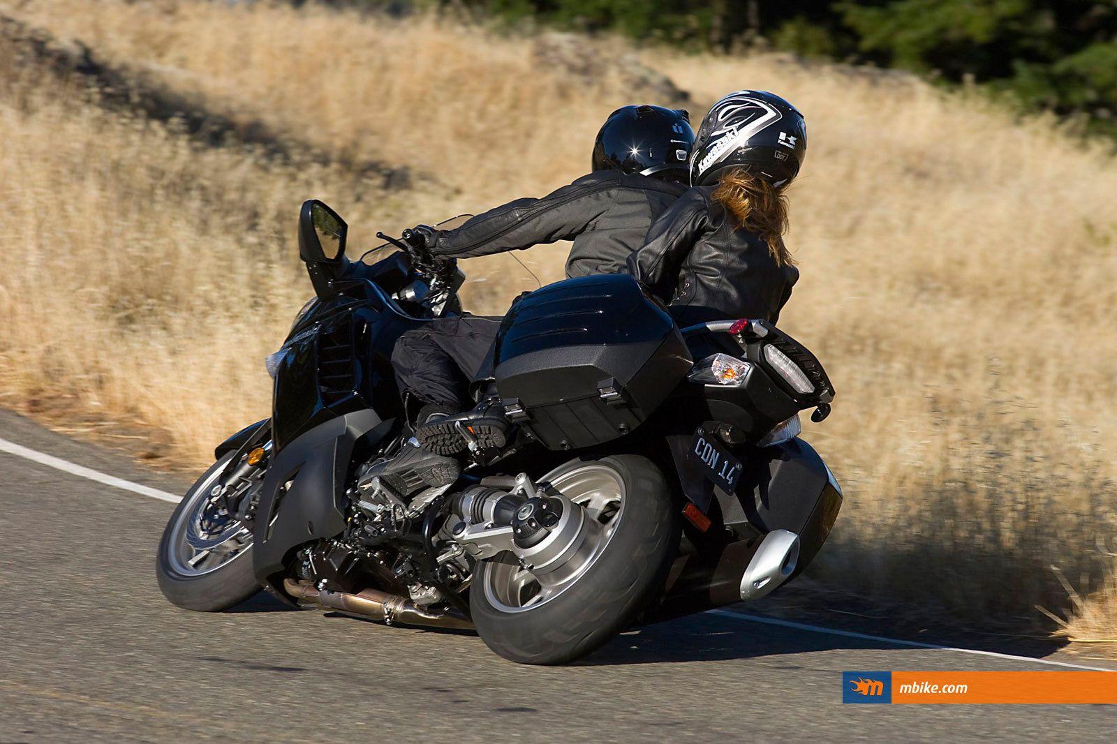 1600x1066 Kawasaki Concours 14 / 1400 GTR Wallpaper