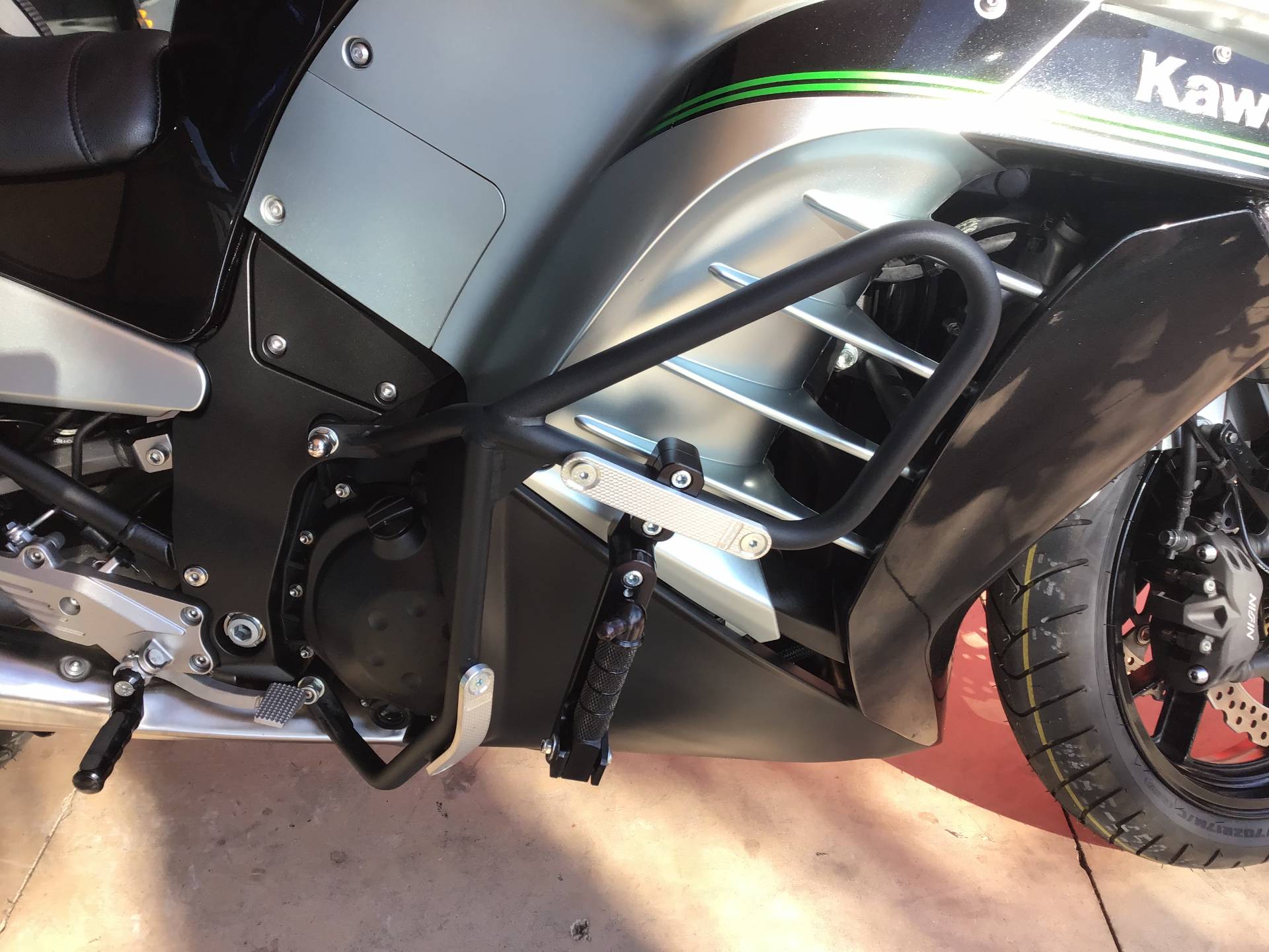 1920x1440 Used 2019 Kawasaki Concours 14 ABS. Specs, Photo, Price. Huntington Beach CA. Metallic Matte Fusion Silver / Metallic Spark Black UKM11164