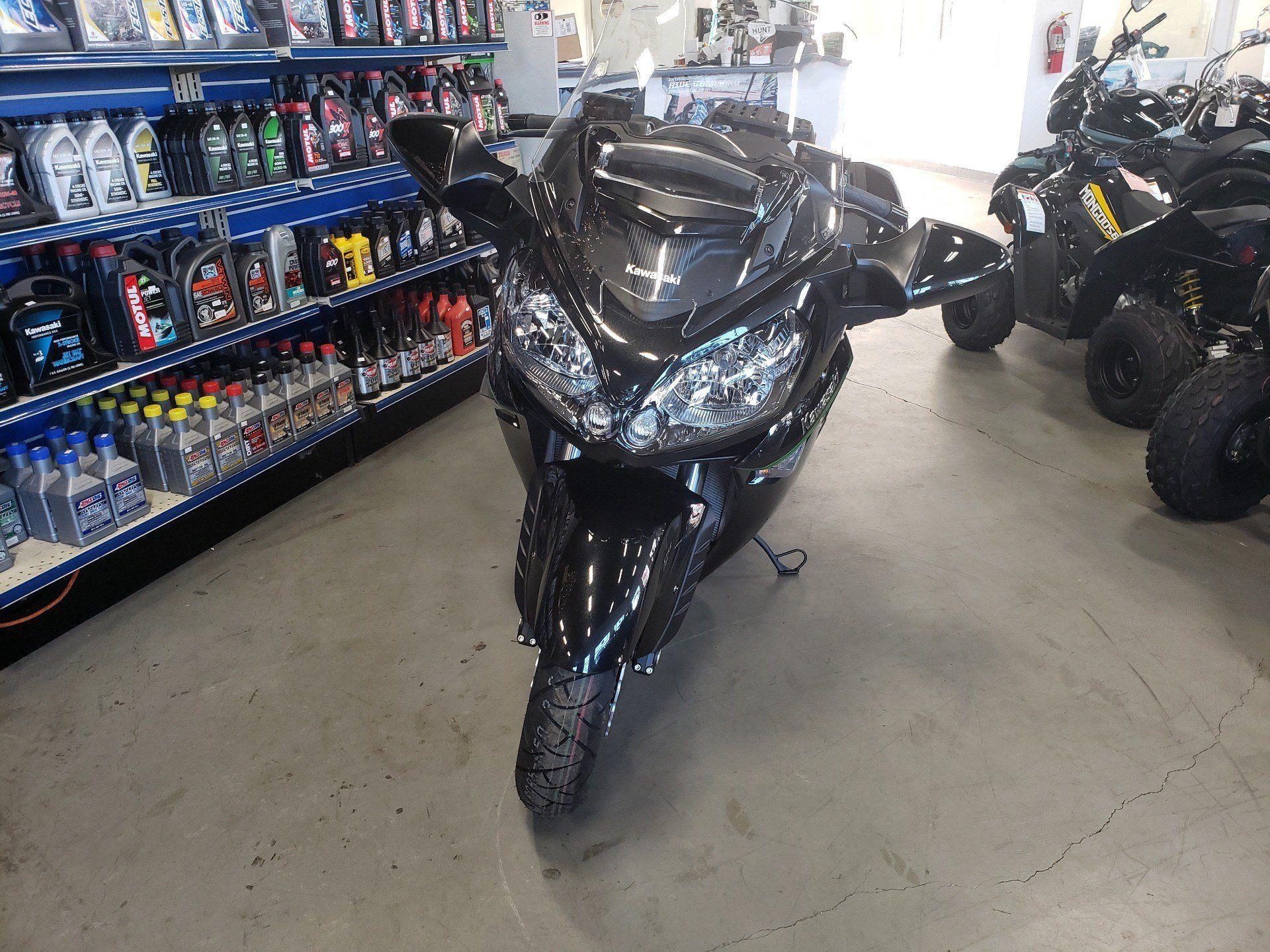 1920x1440 New 2021 Kawasaki Concours 14 ABS Metallic Spark Black. Motorcycles in Vallejo CA