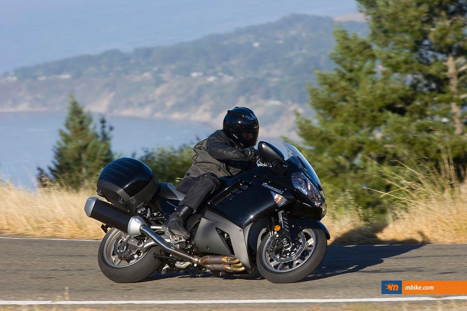 1600x1066 Kawasaki Concours 14 / 1400 GTR Wallpaper