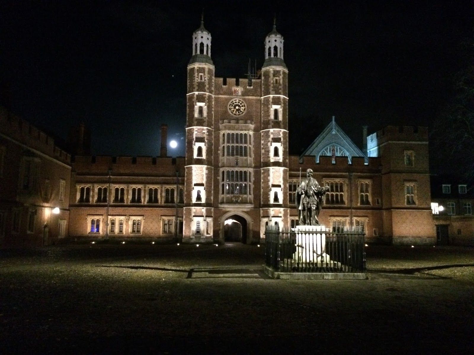 1600x1200 International Exchange Programs at MBA: Eton College 2015