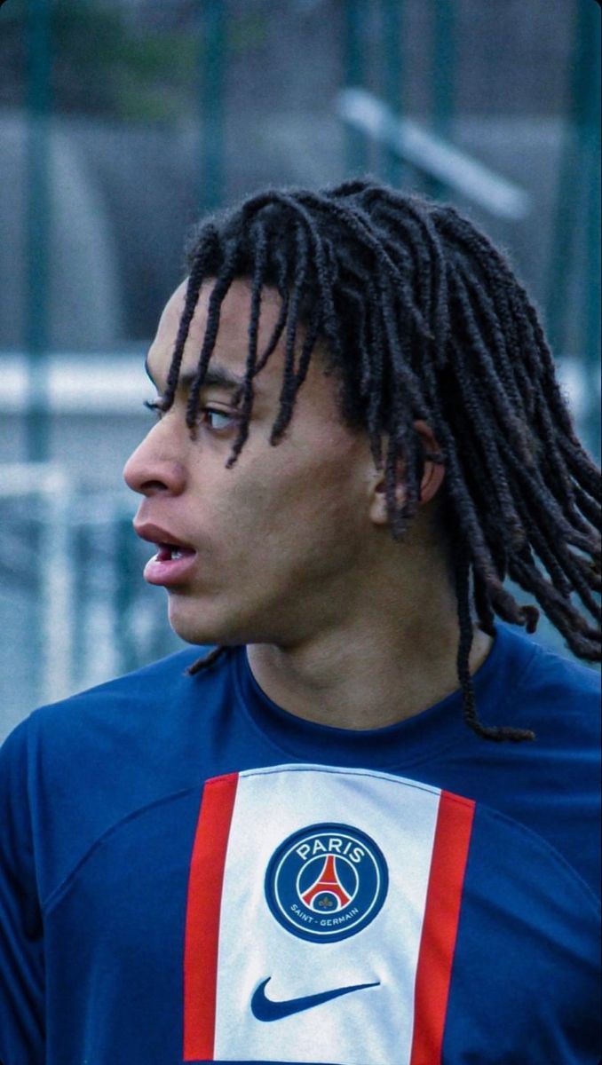 678x1200 Ethan mbappe cute. Kylian and ethan mbappe, Ethan mbappé, K mbappe