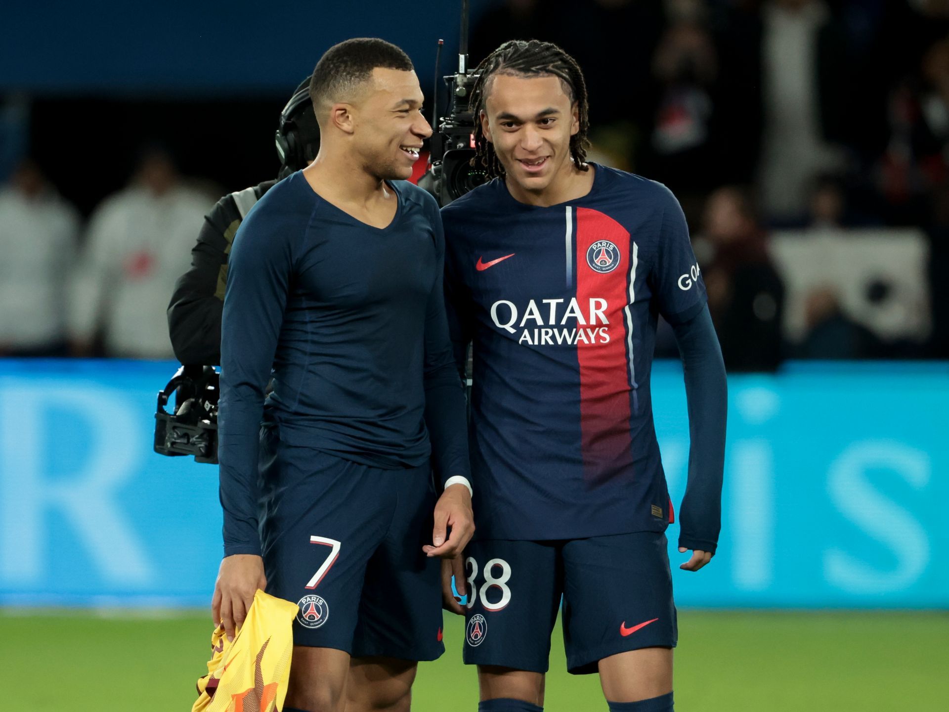1920x1440 Kylian Mbappe's brother Ethan could snub France for different national team as 'contact is made'