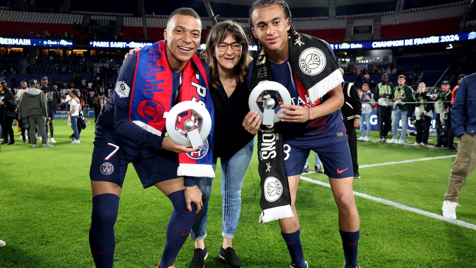1920x1080 Kylian Mbappe sends heartwarming message to brother Ethan after teenager seals move from PSG to Lille