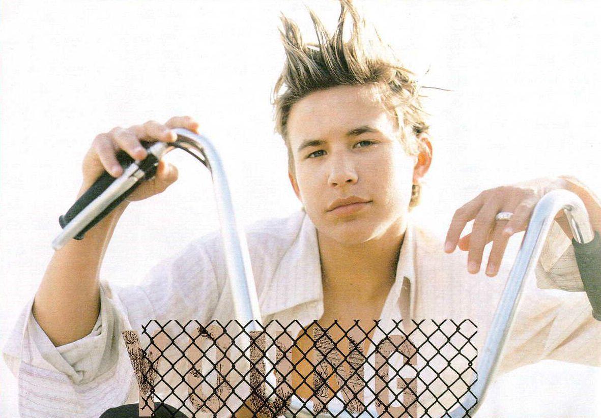 1181x822 Jonathan Taylor Thomas Wallpaper